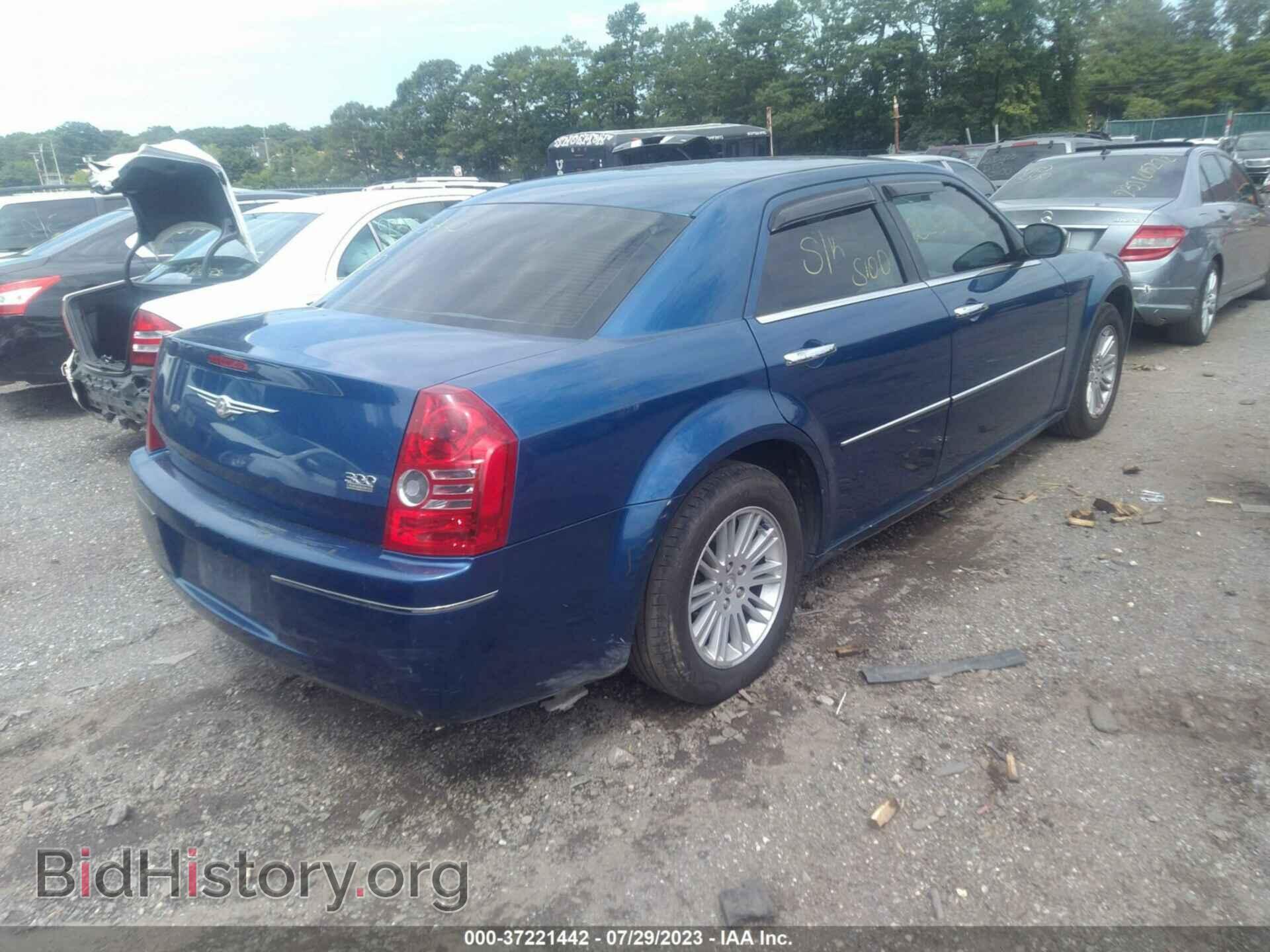 2010 CHRYSLER 300 - VIN: 2C3CA4CD8AH185352 - Фото 4