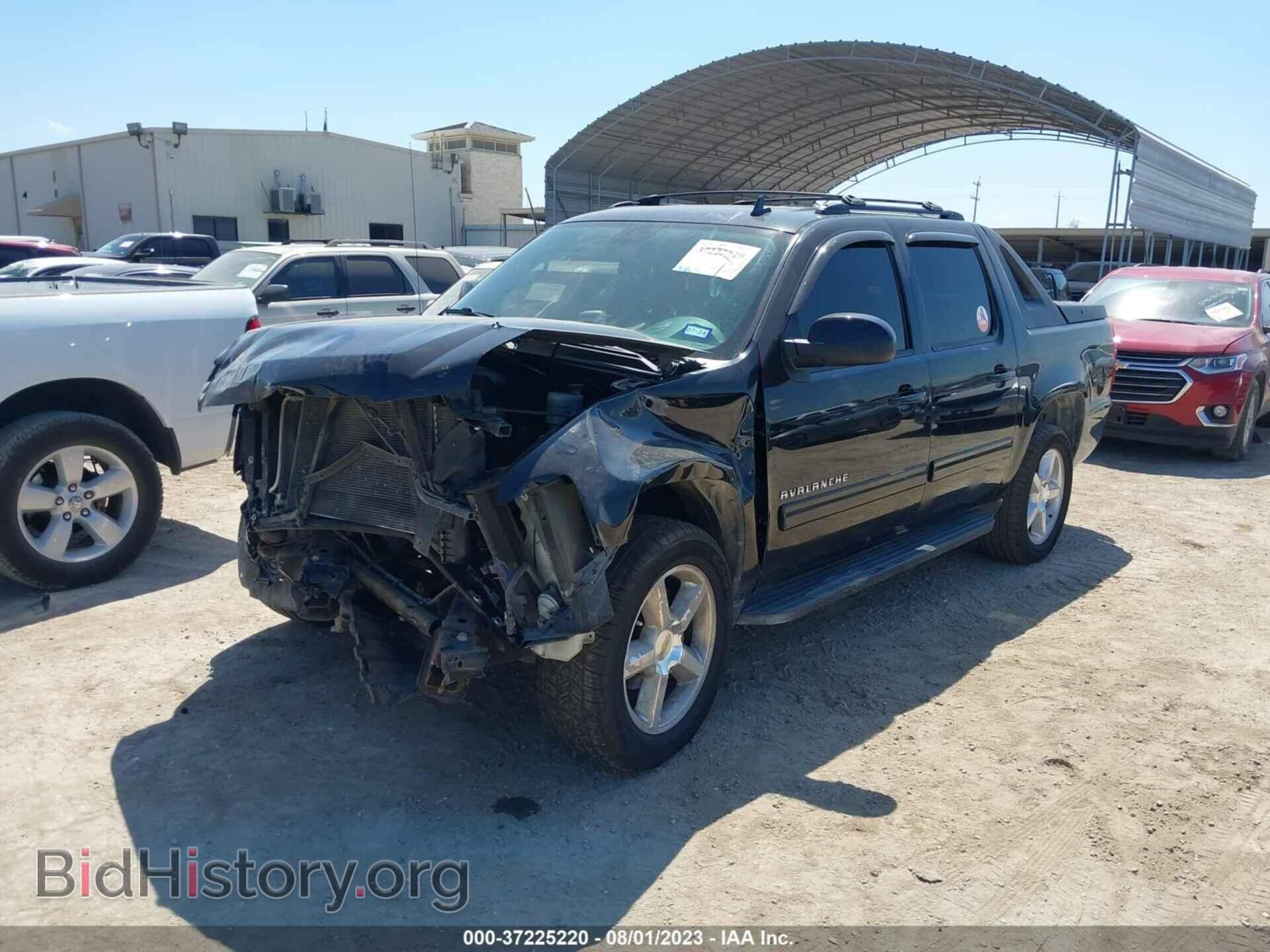 2012 CHEVROLET AVALANCHE - VIN: 3GNMCEE08CG115788 - Фото 2