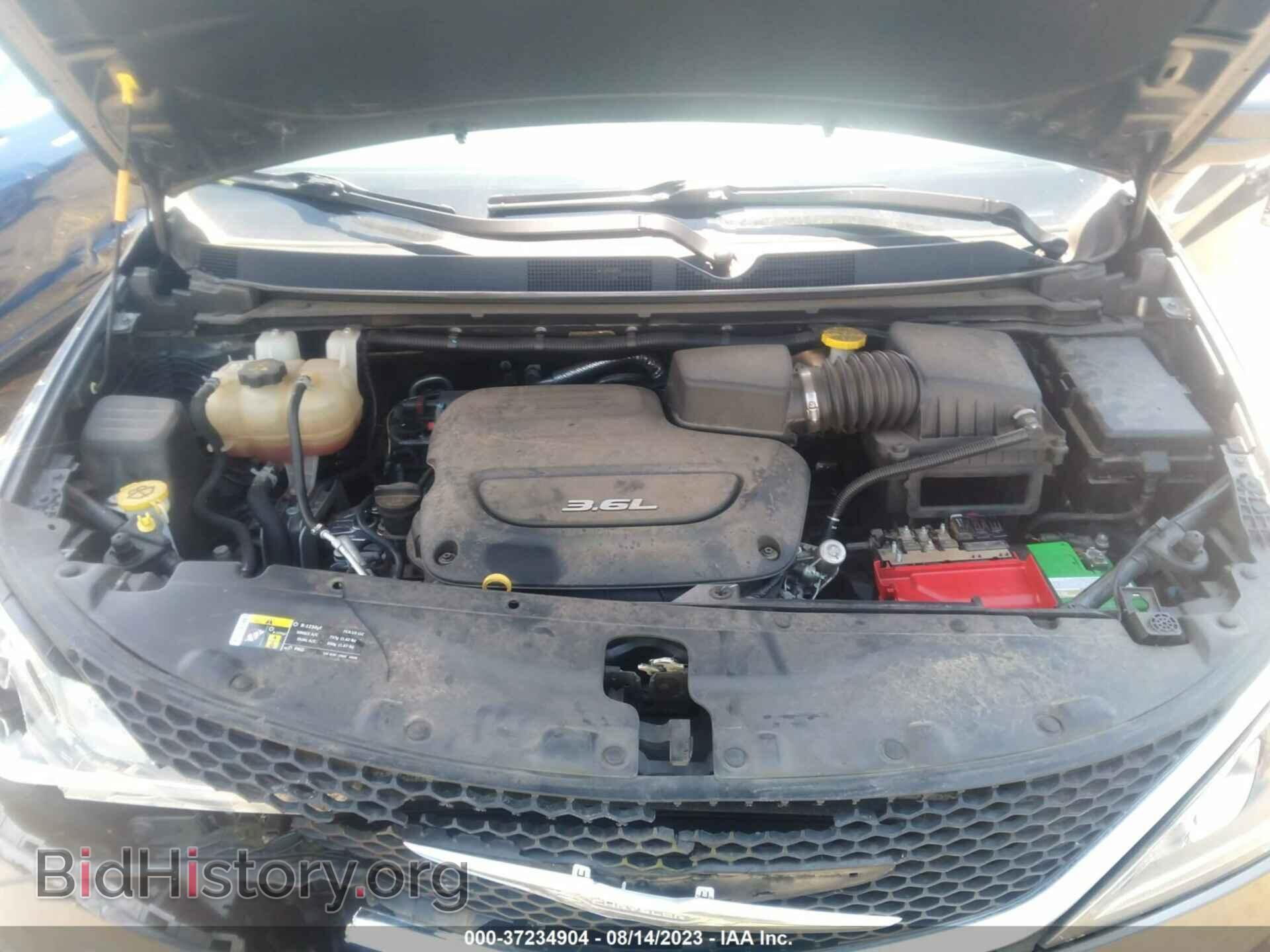 2017 CHRYSLER PACIFICA - VIN: 2C4RC1EG4HR643740 - Photo 10