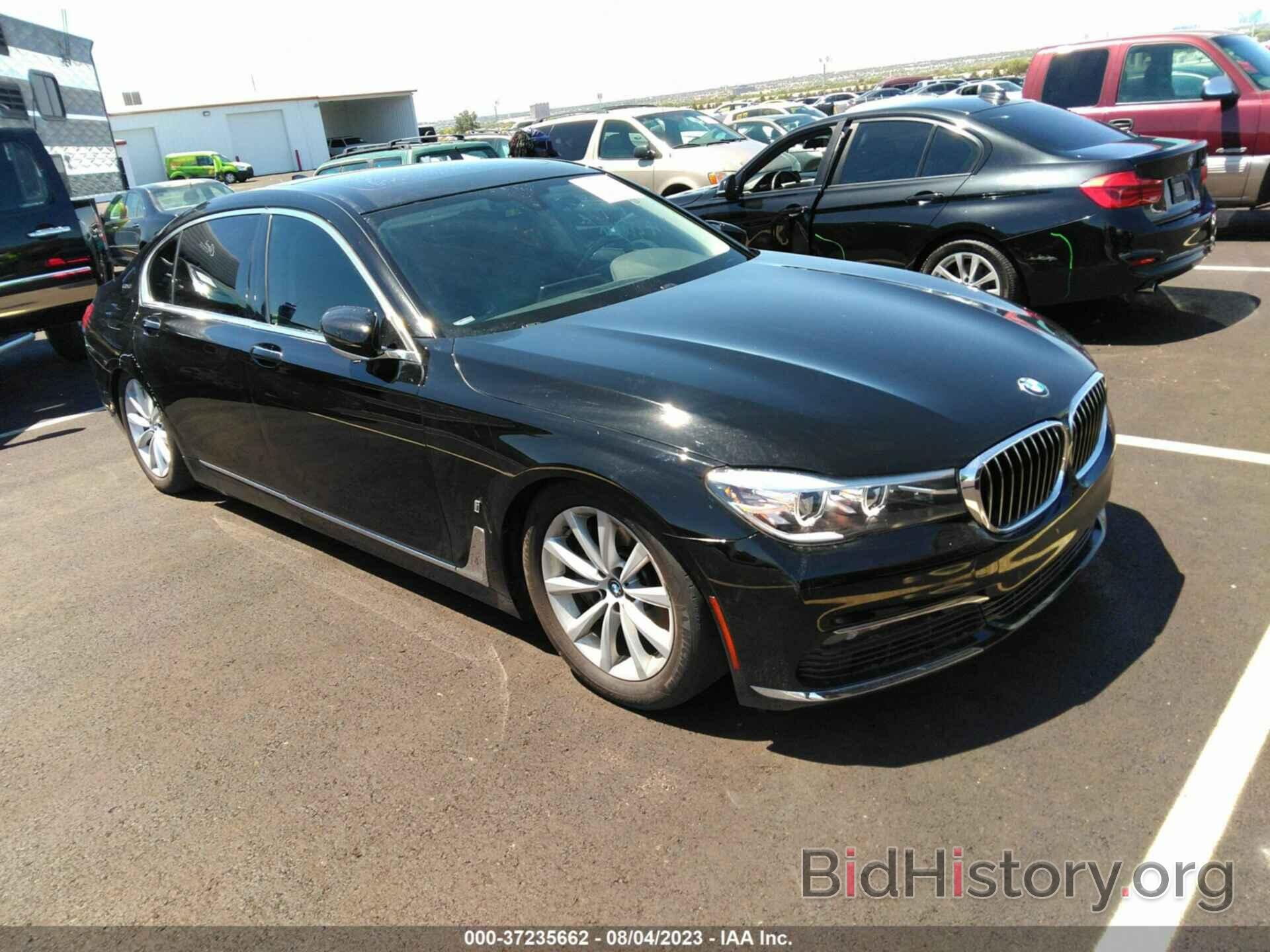 Photo WBA7J2C51JG938190 - BMW 7 SERIES 2018