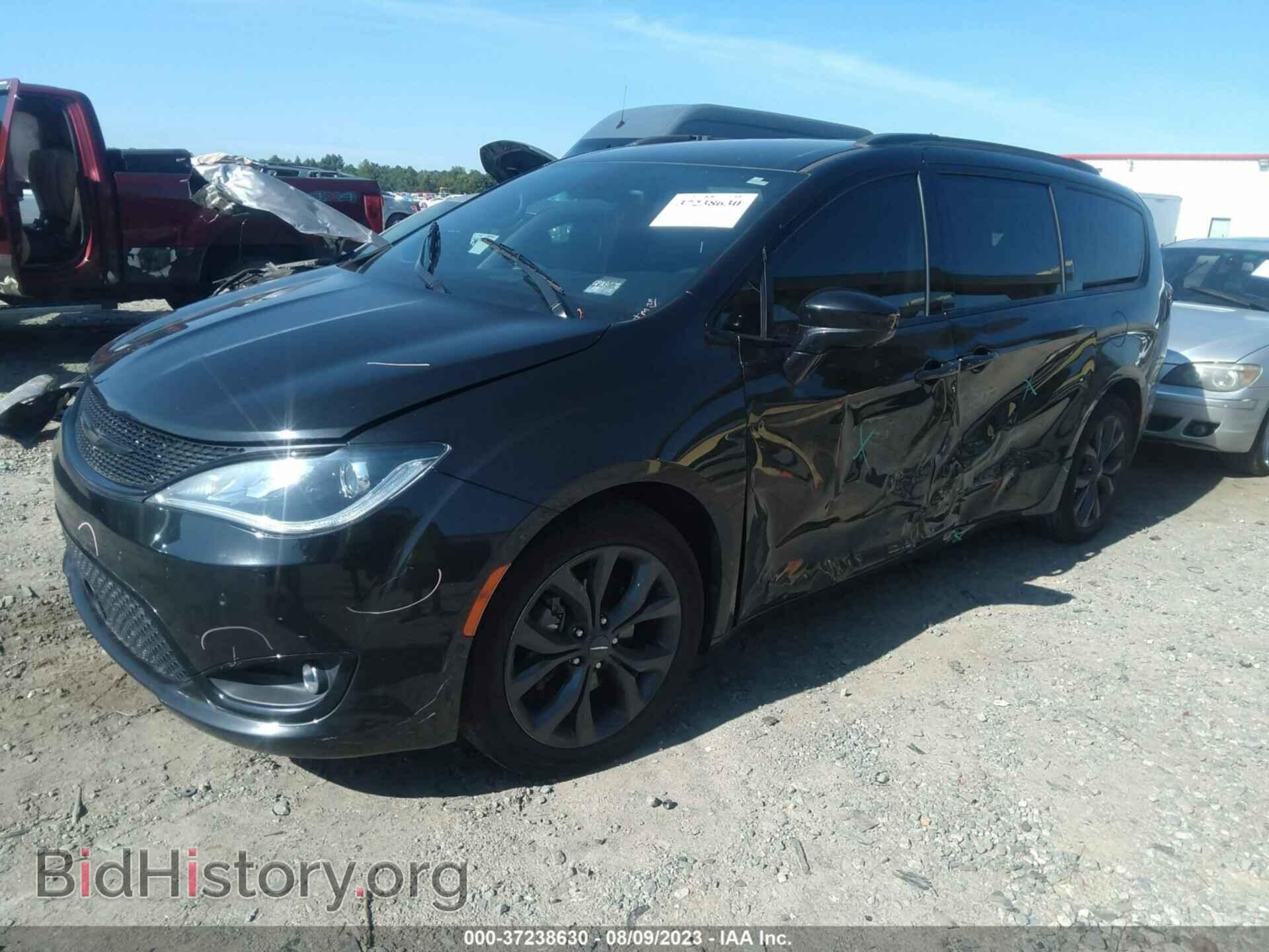 2019 CHRYSLER PACIFICA - VIN: 2C4RC1BG8KR627830 - Фото 2