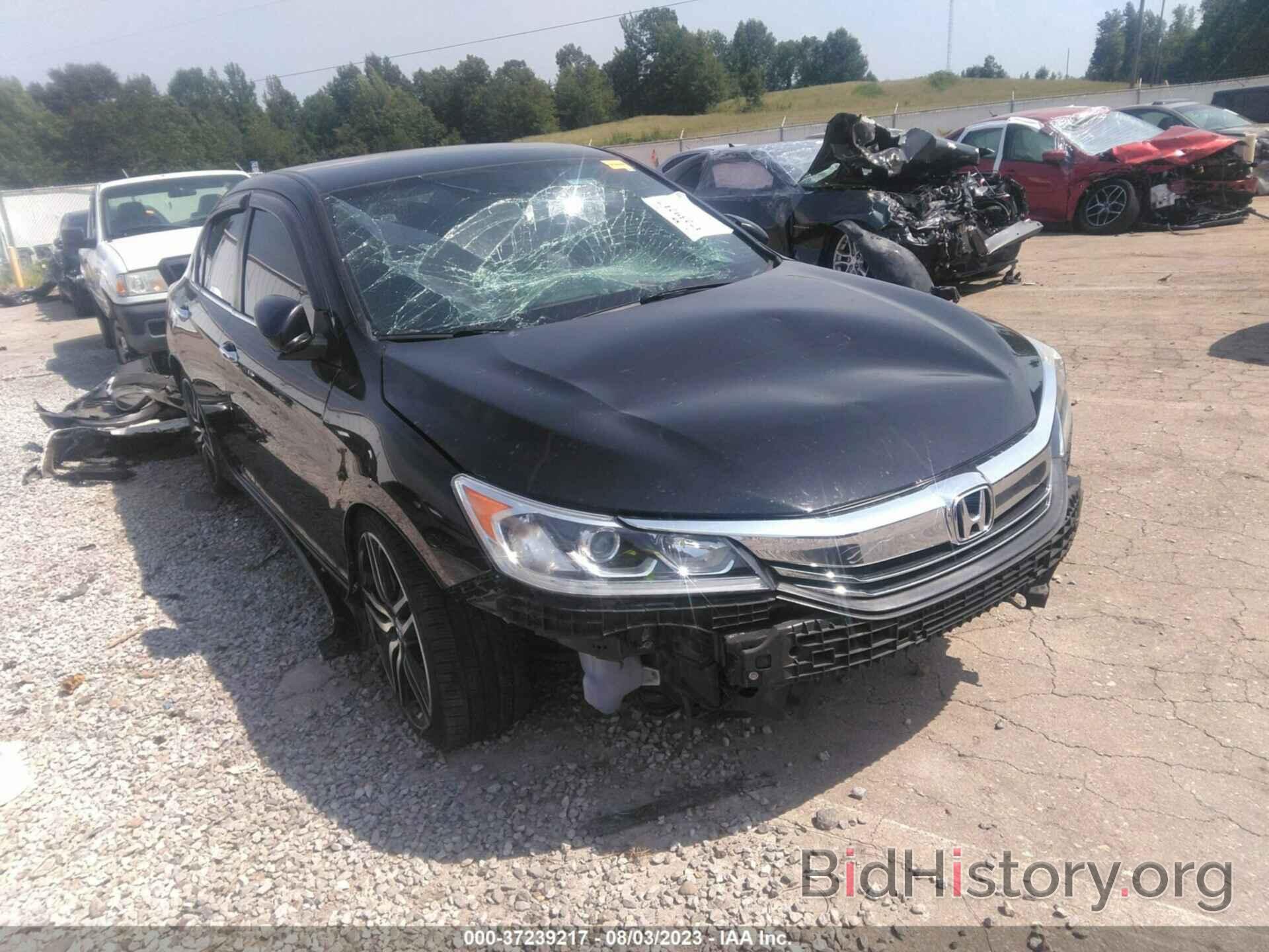 Photo 1HGCR2F18HA253282 - HONDA ACCORD SEDAN 2017