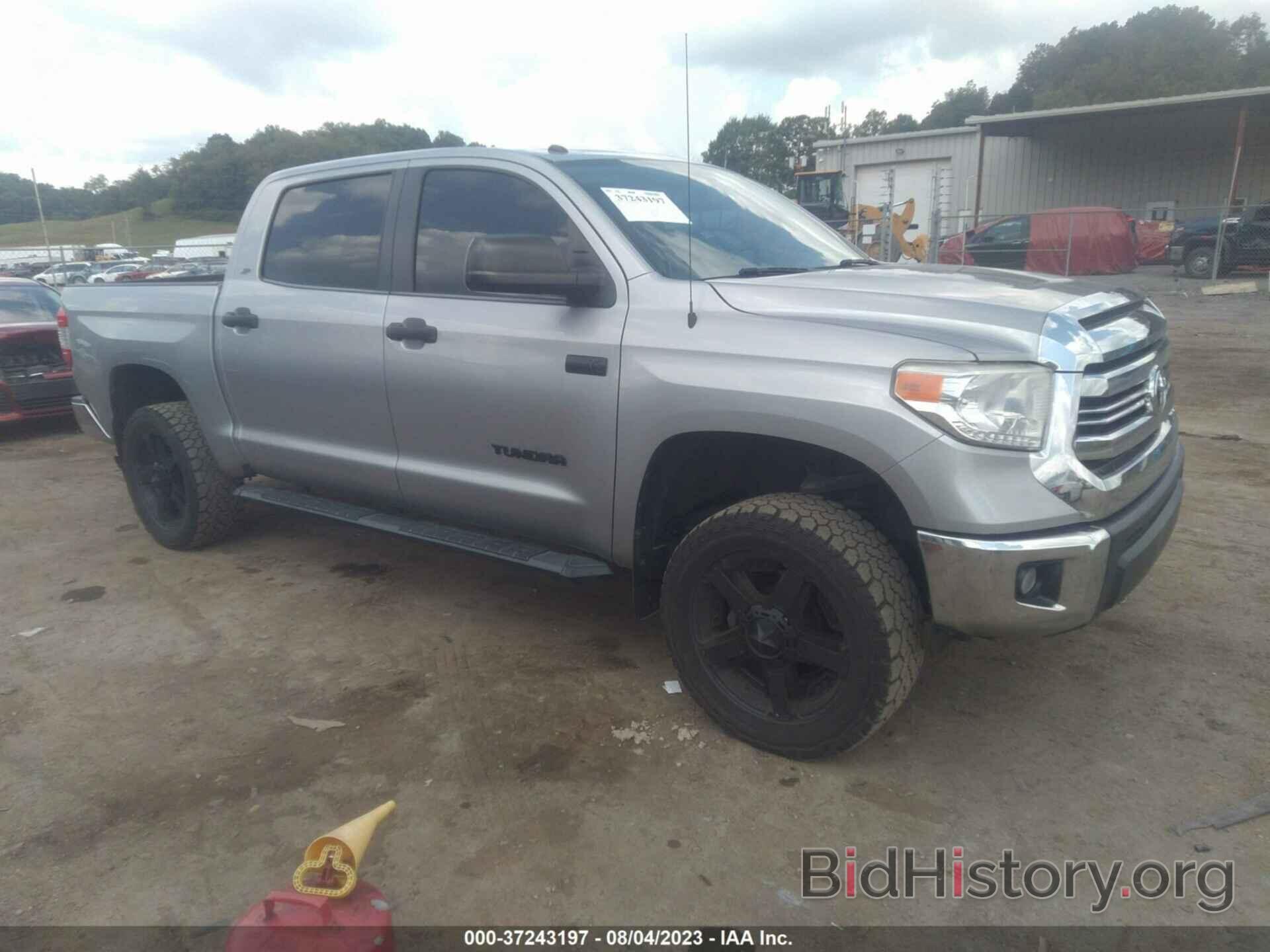 Фотография 5TFDW5F17HX676879 - TOYOTA TUNDRA 4WD 2017