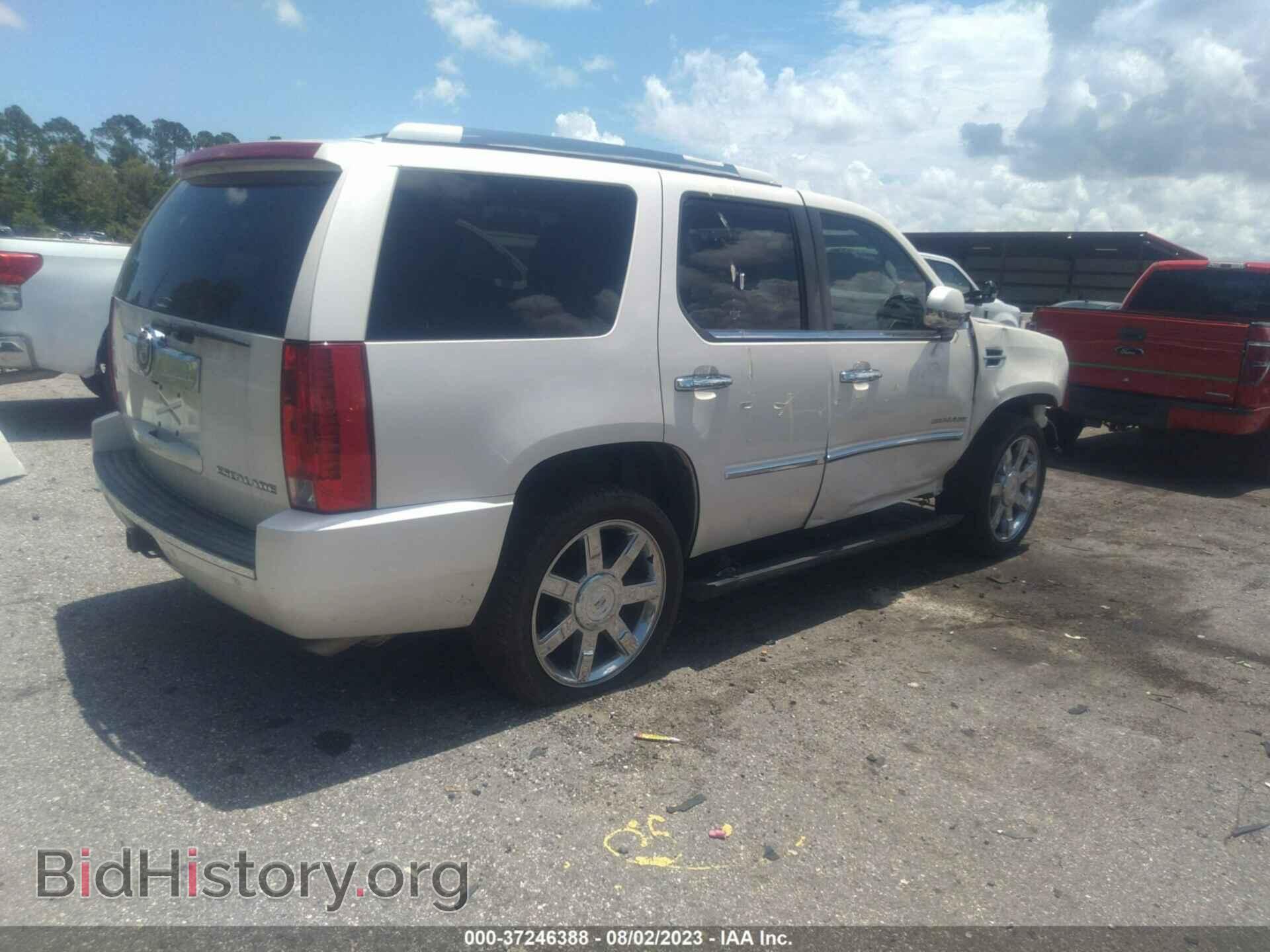 2011 CADILLAC ESCALADE - VIN: 1GYS3CEF5BR206762 - Фото 4