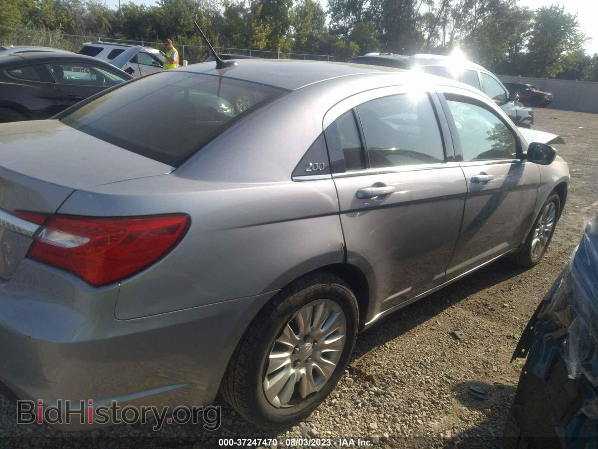 2013 CHRYSLER 200 - VIN: 1C3CCBAB2DN569641 - Photo 4