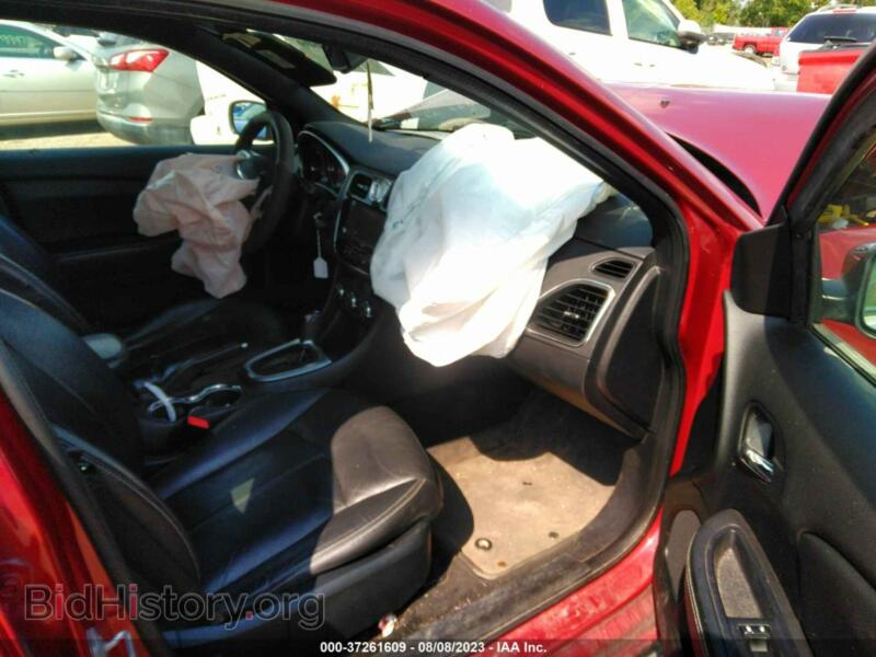 2011 Chrysler 200 (VIN 1C3BC2FB0BN572054) — фото 5 из 11