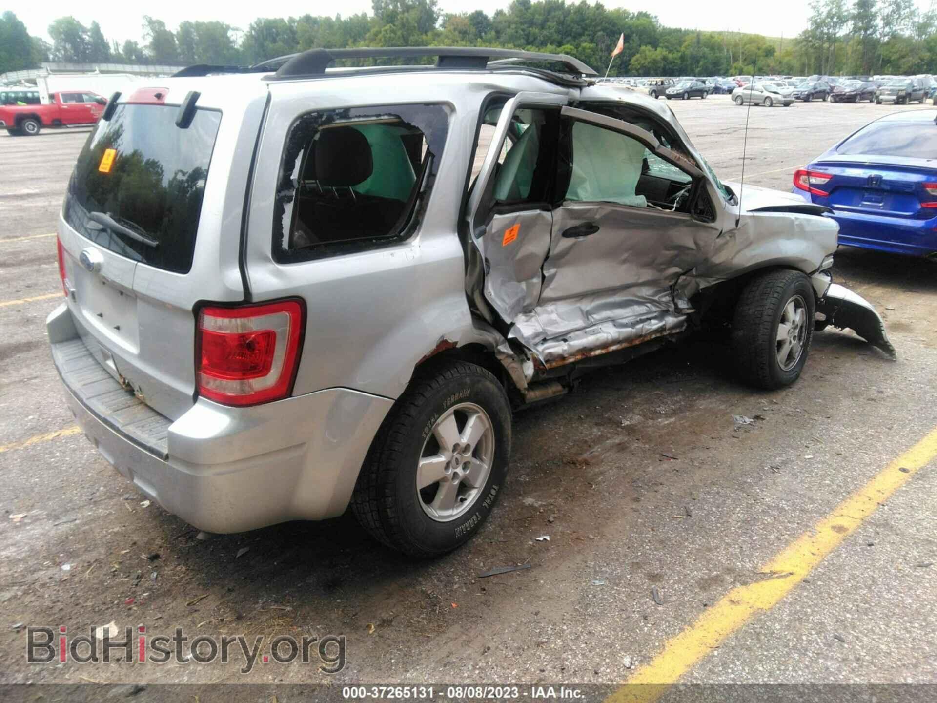 2011 FORD ESCAPE - VIN: 1FMCU0D78BKC33457 - Фото 4