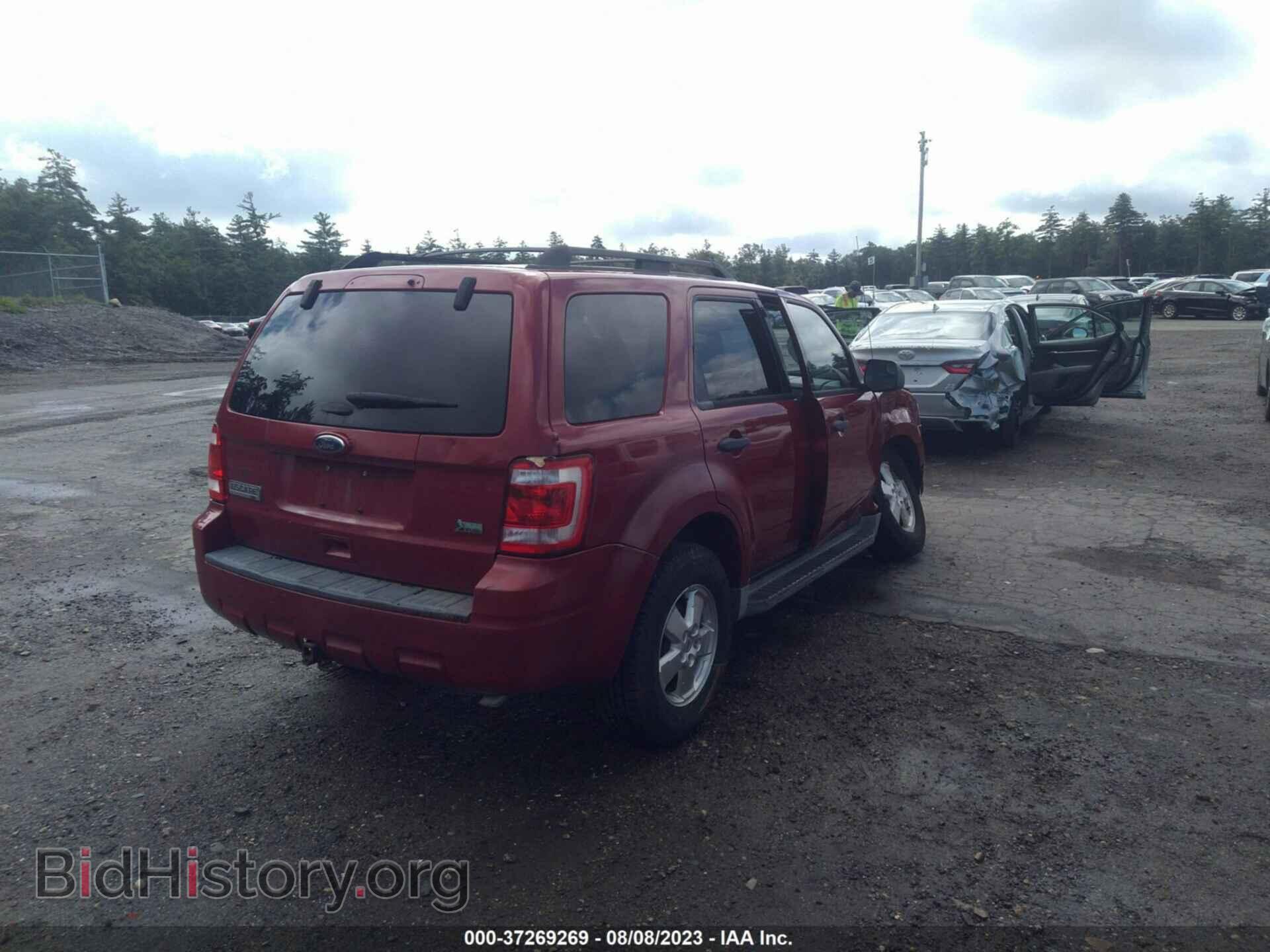 2011 FORD ESCAPE - VIN: 1FMCU9DG5BKB17377 - Фото 4