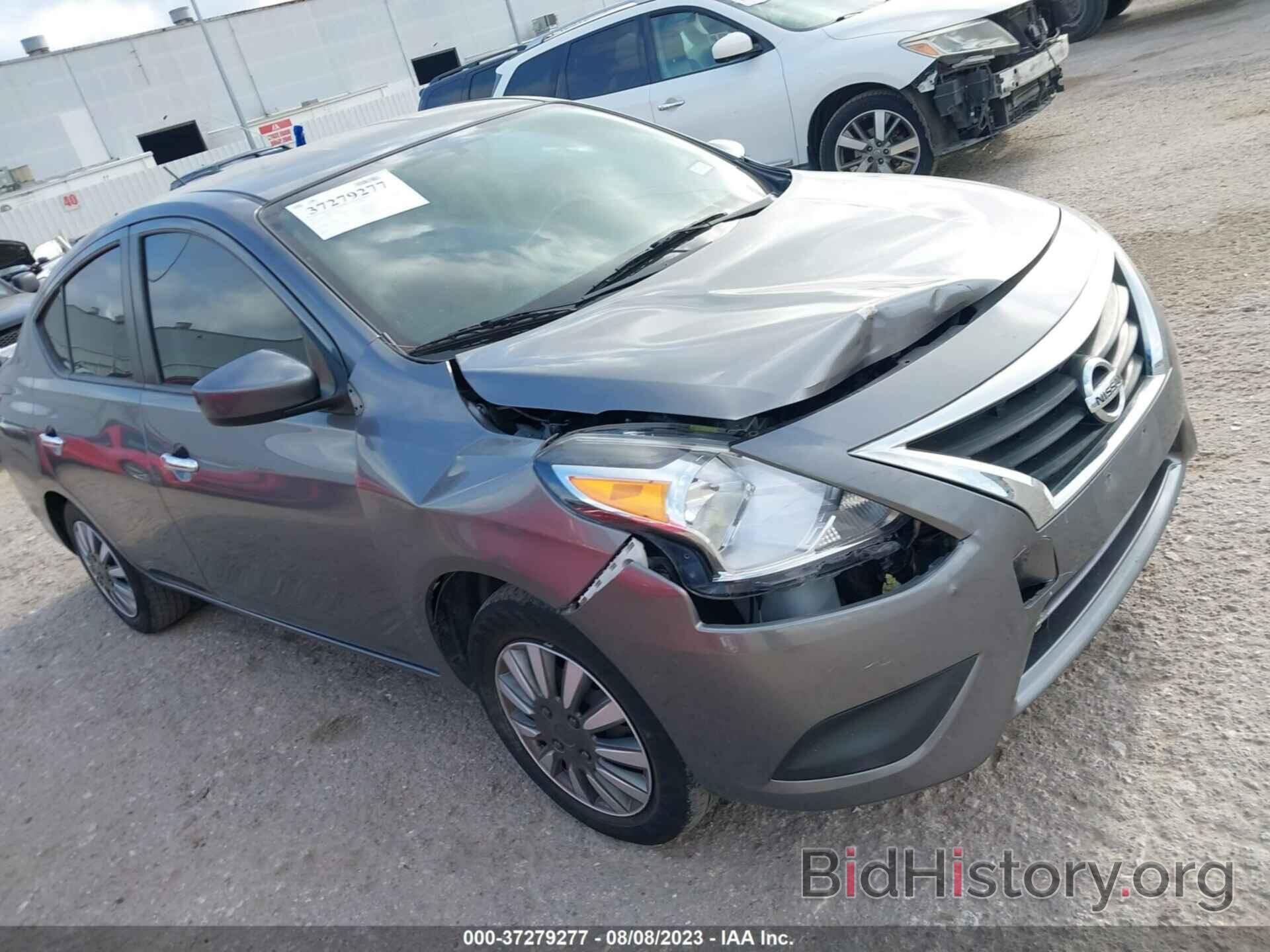 Photo 3N1CN7AP2KL832497 - NISSAN VERSA SEDAN 2019