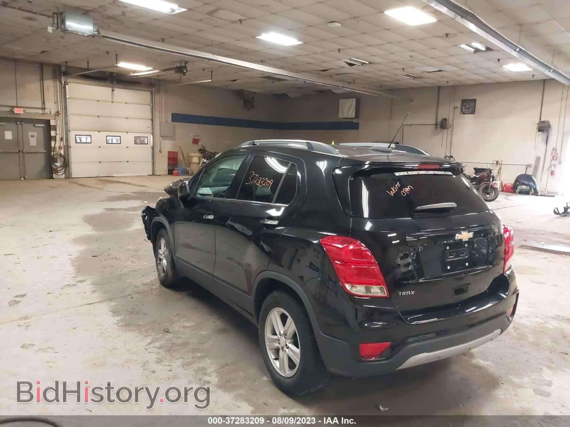 2019 CHEVROLET TRAX - VIN: 3GNCJLSB3KL356823 - Фото 3