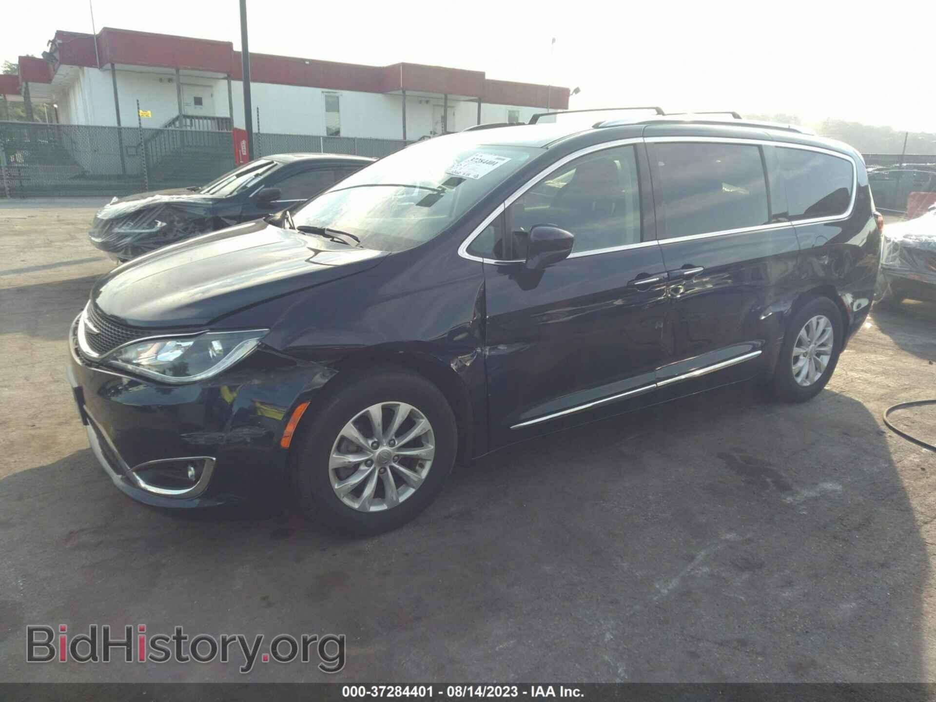 2019 CHRYSLER PACIFICA - VIN: 2C4RC1BG8KR643980 - Фото 2