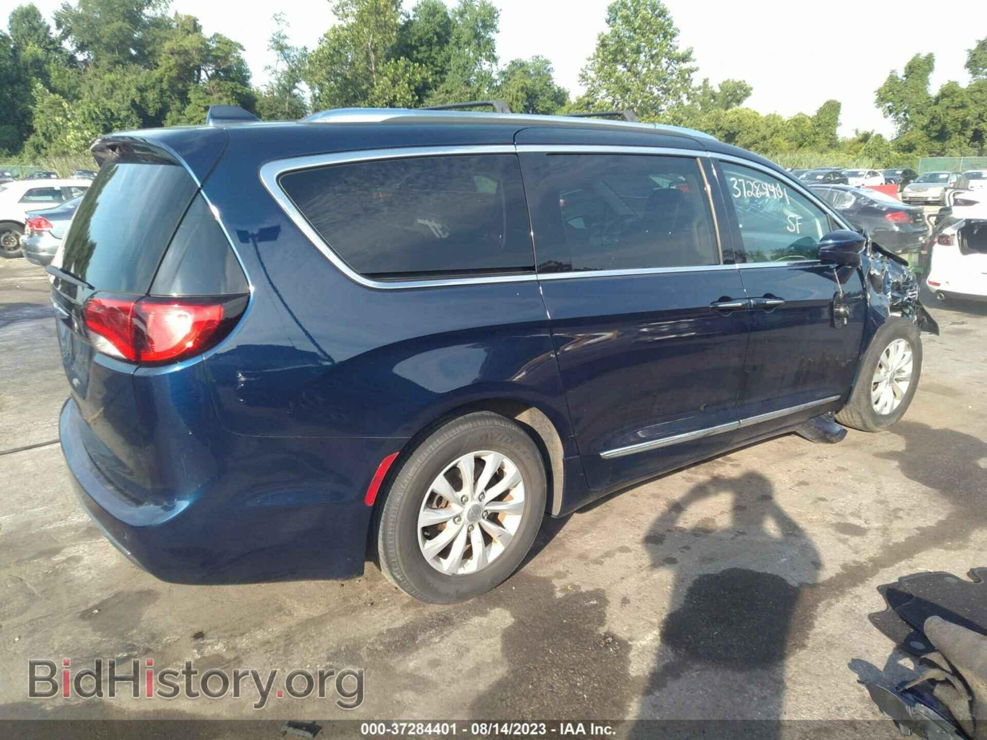 2019 CHRYSLER PACIFICA - VIN: 2C4RC1BG8KR643980 - Фото 4