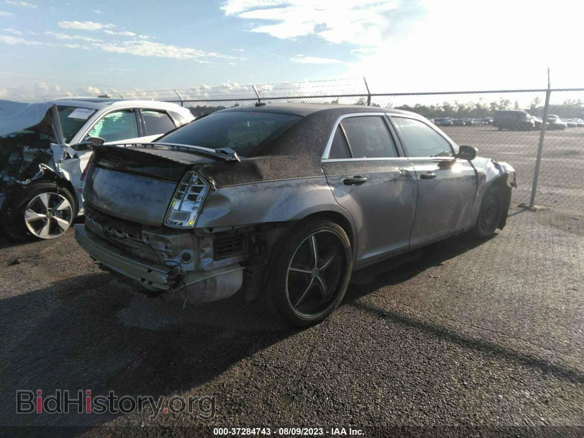 2014 CHRYSLER 300 - VIN: 2C3CCAAG1EH175922 - Фото 4