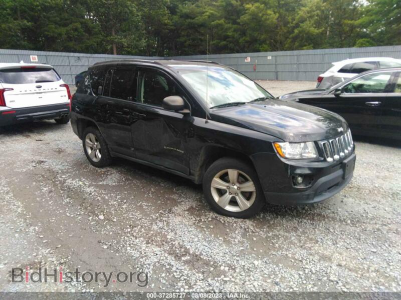 2012 Jeep COMPASS Latitude (VIN 1C4NJDEBXCD584621) — фото 1 из 11, IAAI, повреждение: по всему кузову