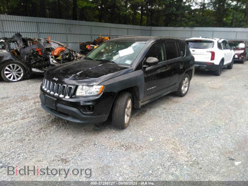2012 Jeep COMPASS (VIN 1C4NJDEBXCD584621) — фото 2 из 11