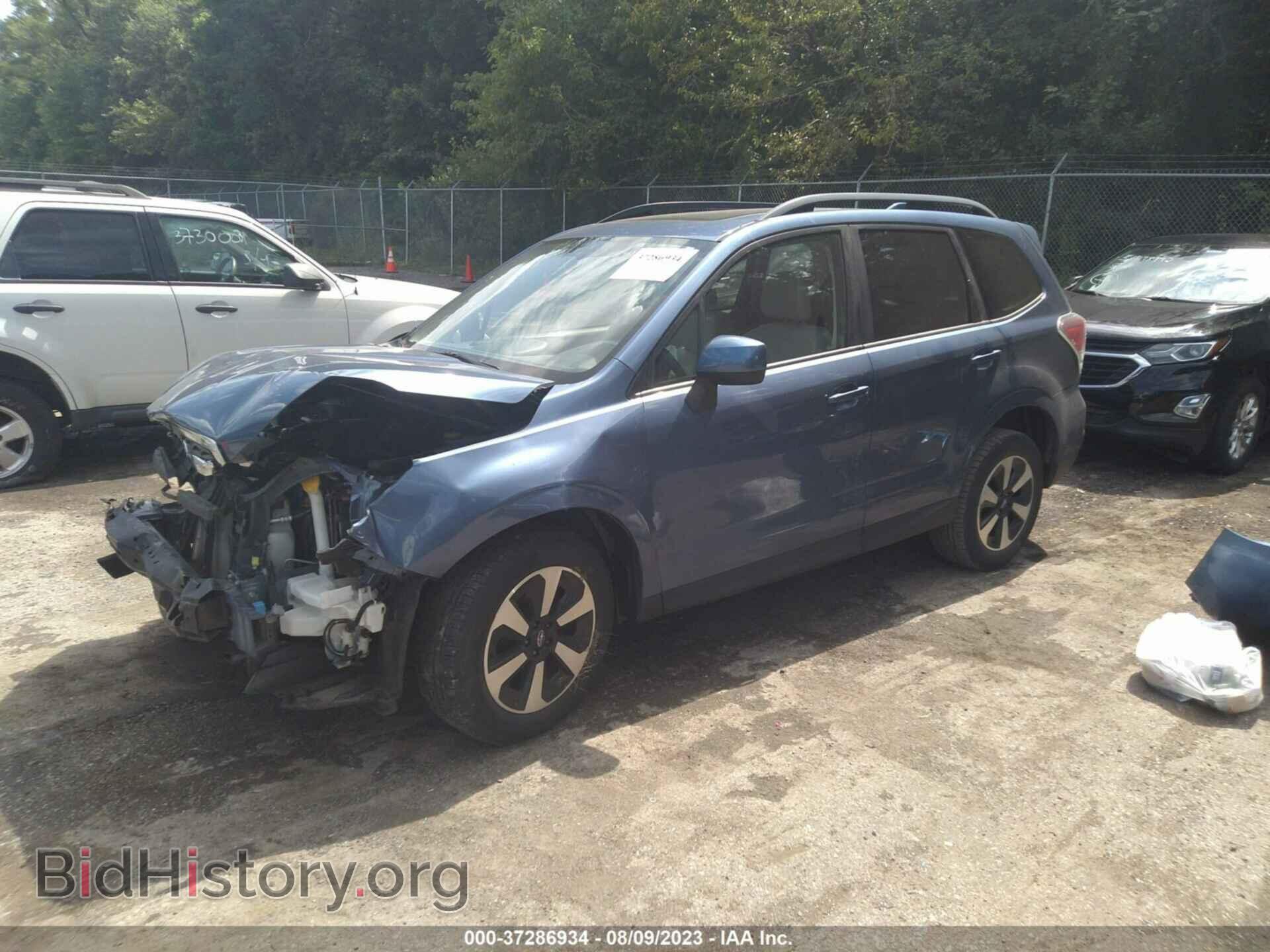 2017 SUBARU FORESTER - VIN: JF2SJAEC0HH409953 - Фото 2