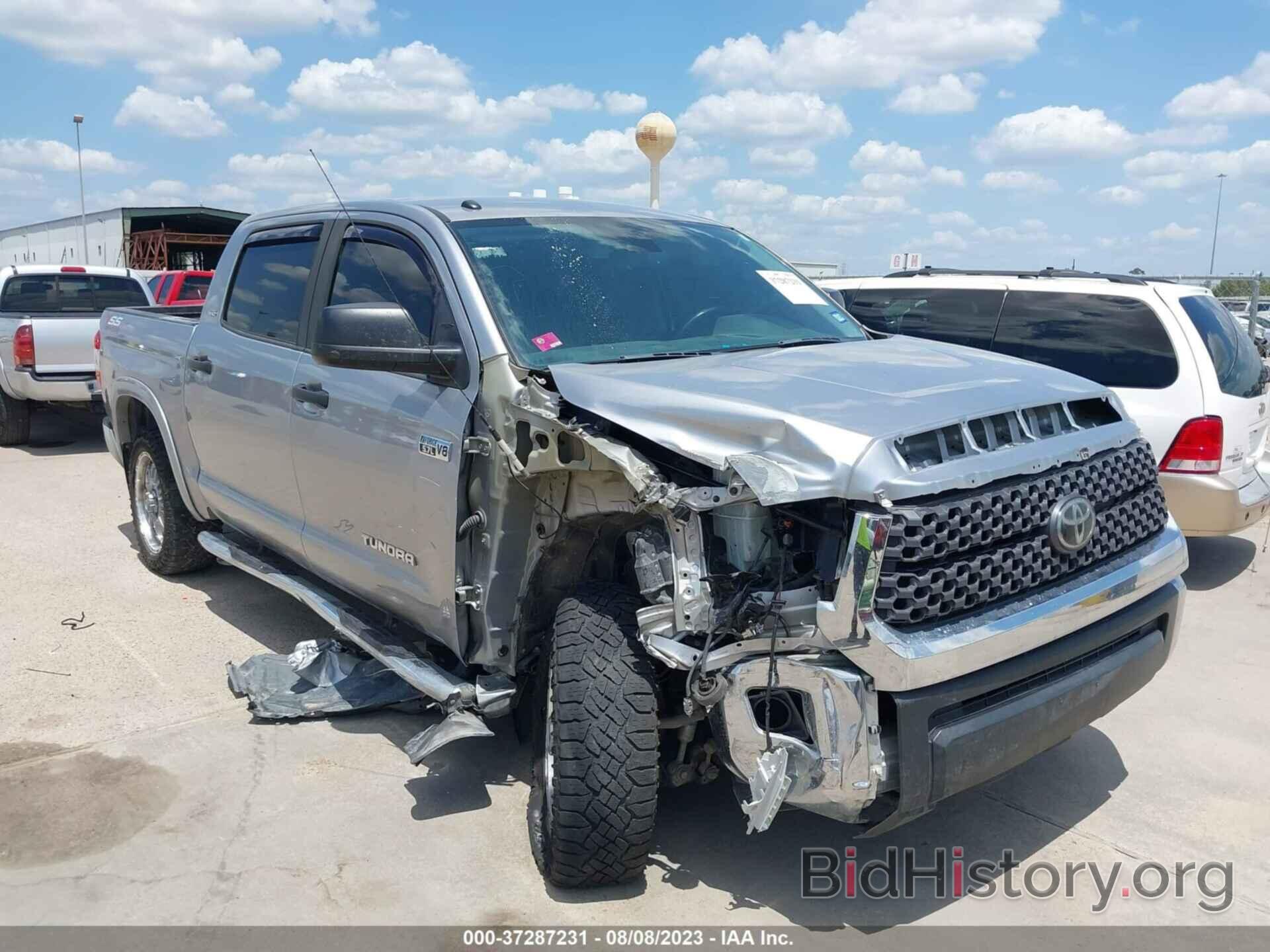 Photo 5TFDW5F1XKX849804 - TOYOTA TUNDRA 4WD 2019