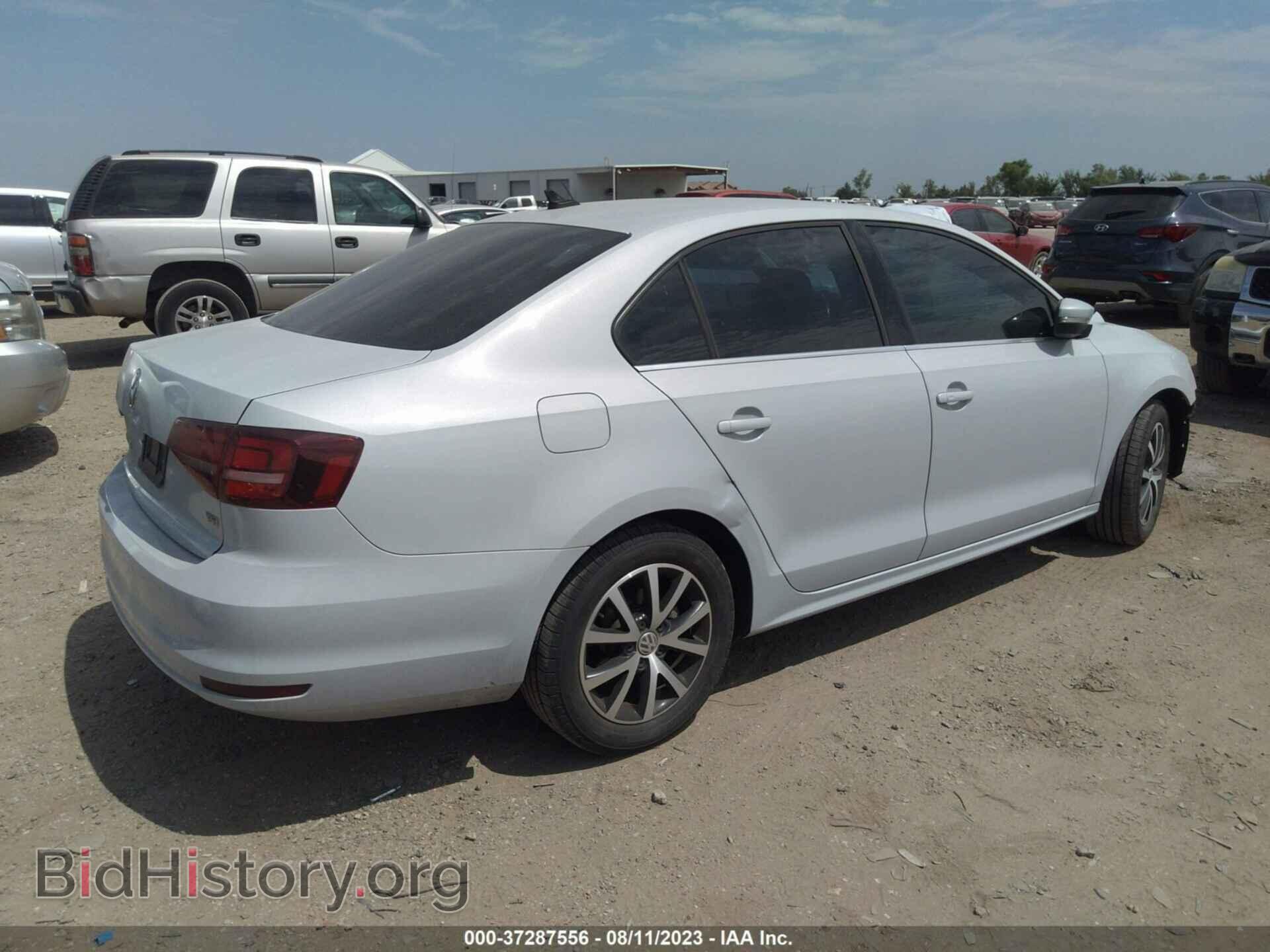 2017 VOLKSWAGEN JETTA - VIN: 3VWDB7AJ6HM260758 - Фото 4