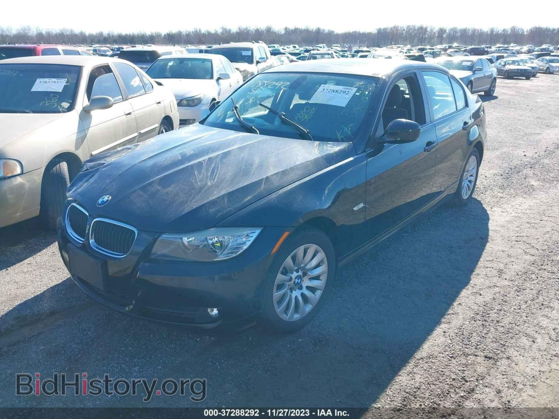 2009 BMW 3 SERIES - VIN: WBAPH73519E128770 - Фото 2