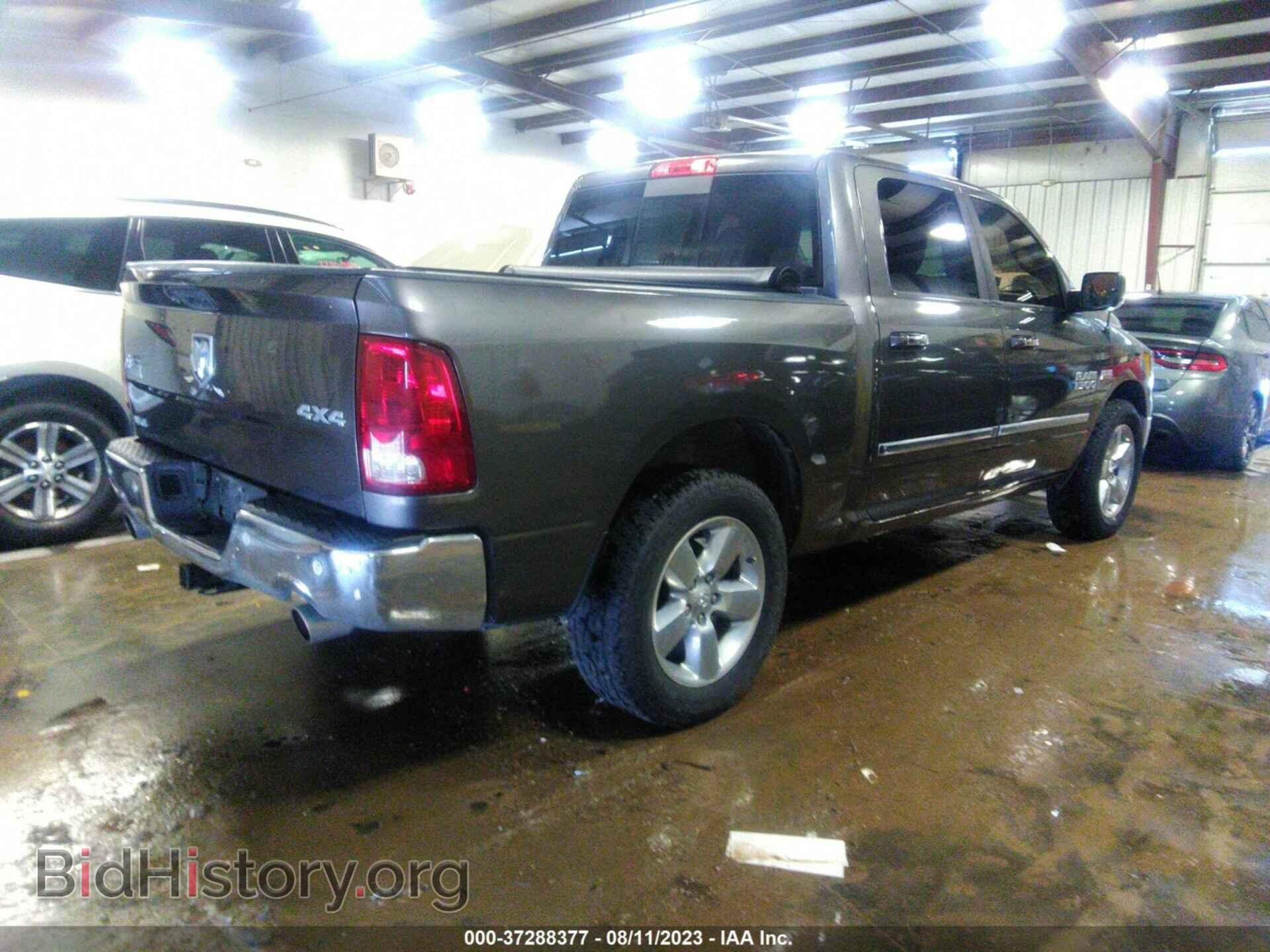 2017 RAM 1500 - VIN: 3C6RR7LT5HG511472 - Фото 4