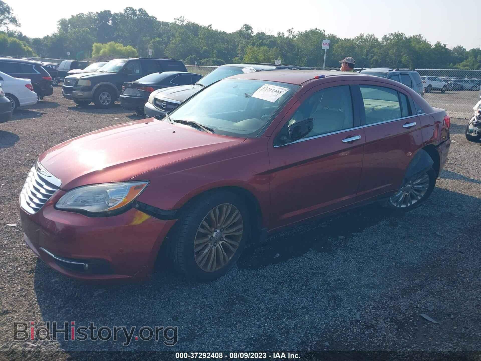 2012 CHRYSLER 200 - VIN: 1C3CCBCG9CN164769 - Фото 2