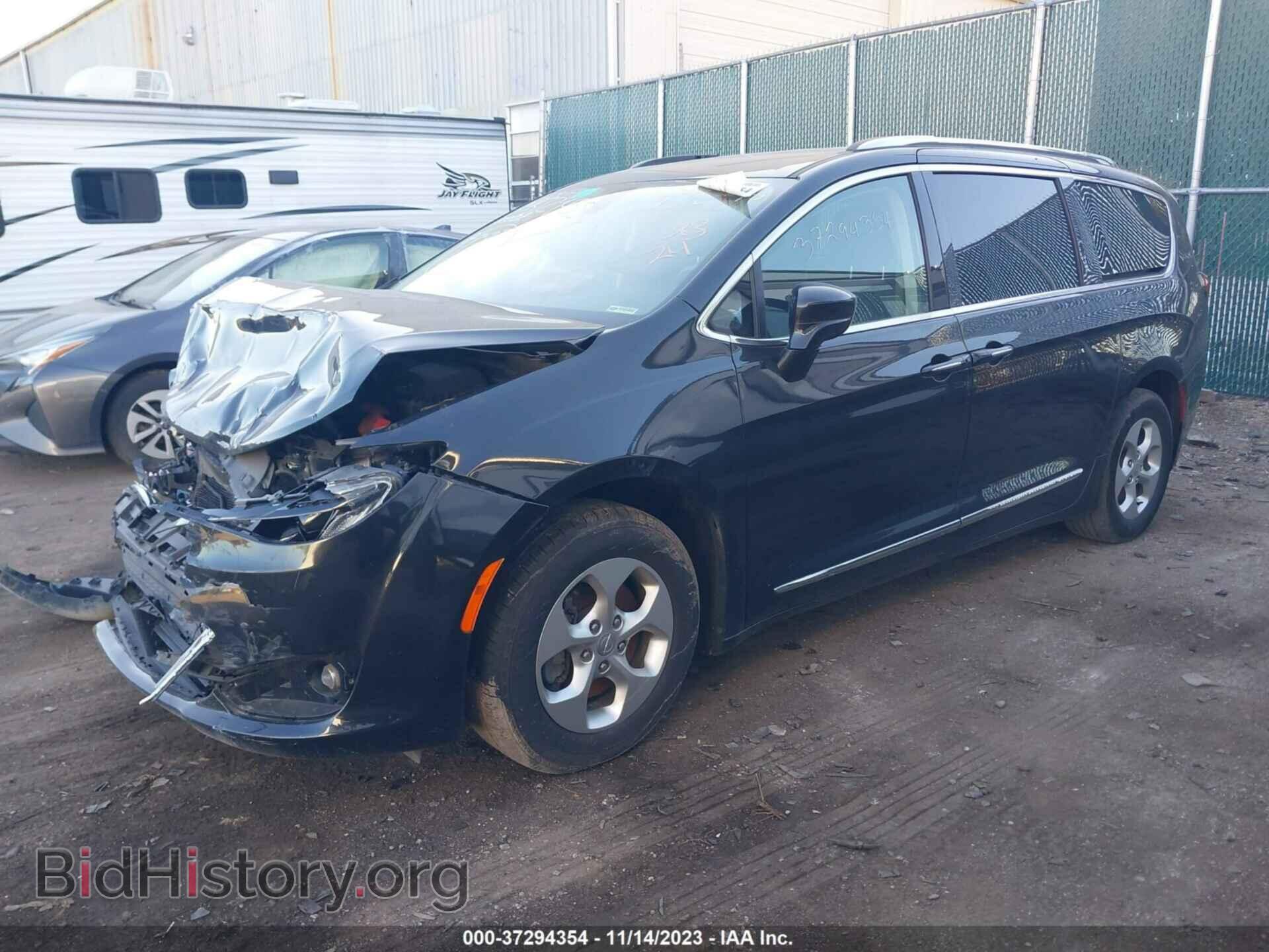 2017 CHRYSLER PACIFICA - VIN: 2C4RC1EG0HR778598 - Photo 2
