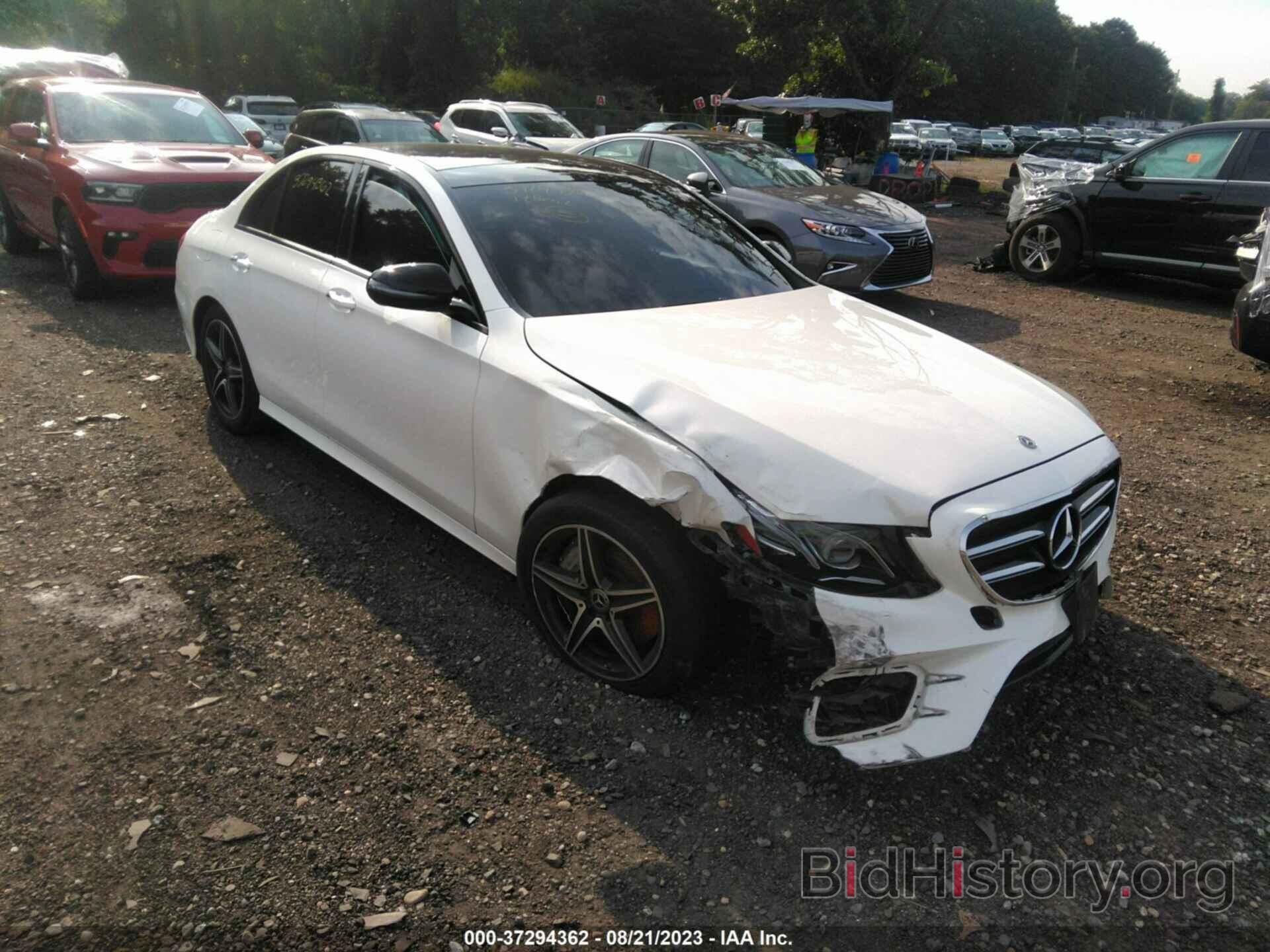 Photo WDDZF4KB2JA455686 - MERCEDES-BENZ E-CLASS 2018