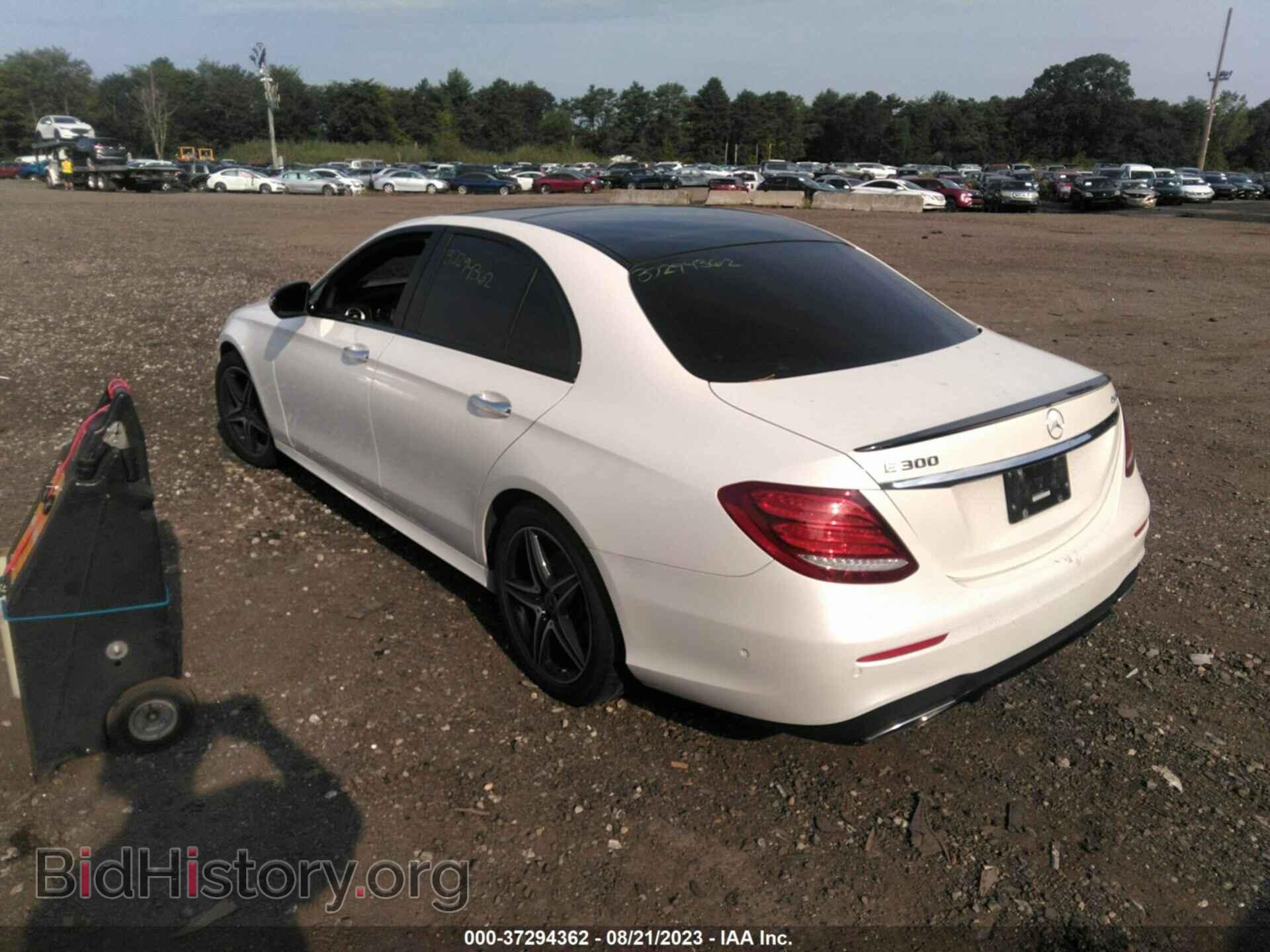 2018 MERCEDES-BENZ E-CLASS - VIN: WDDZF4KB2JA455686 - Фото 3