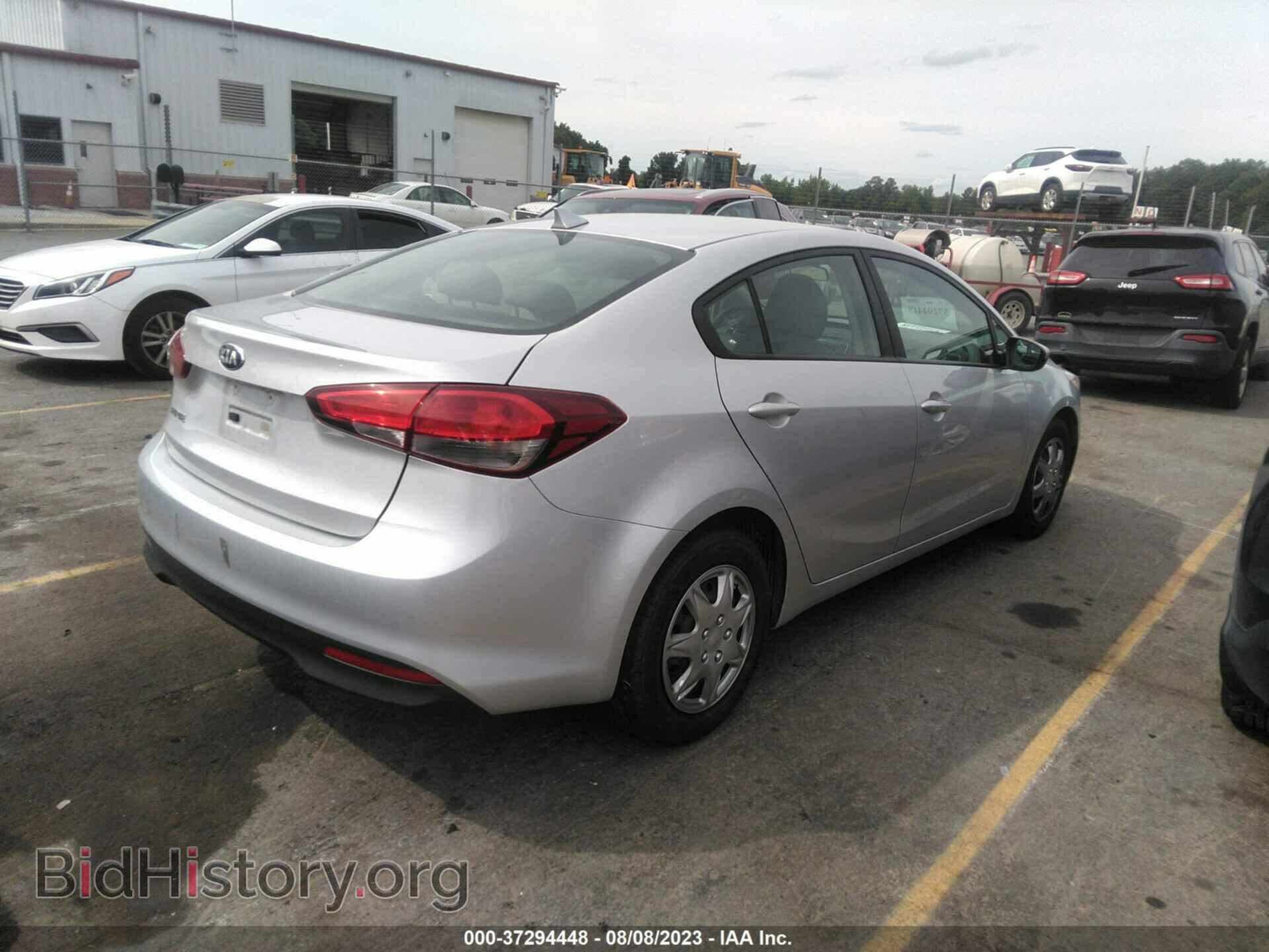 2017 KIA FORTE - VIN: 3KPFK4A79HE084975 - Фото 4