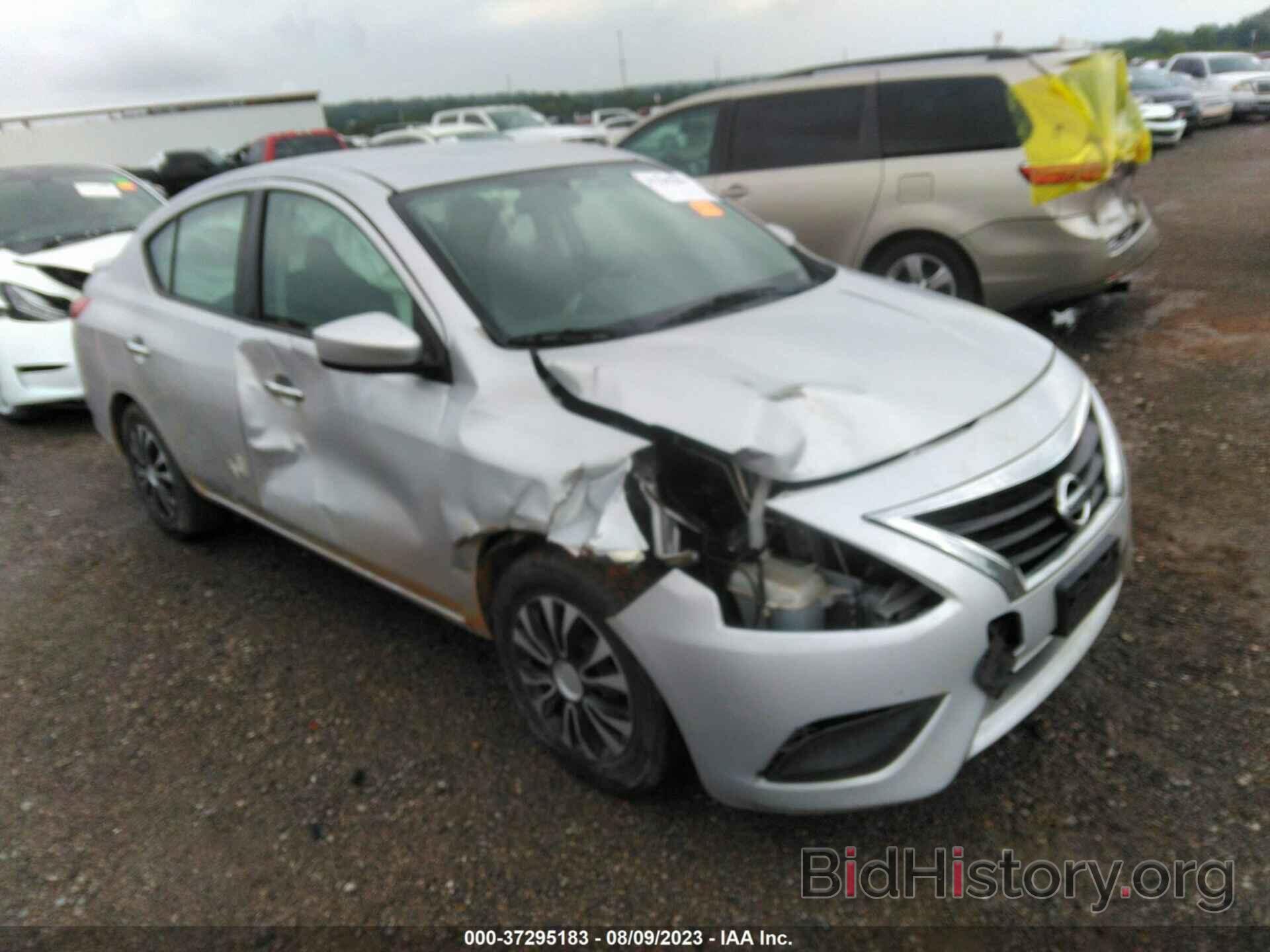 Photo 3N1CN7AP9JL825268 - NISSAN VERSA SEDAN 2018