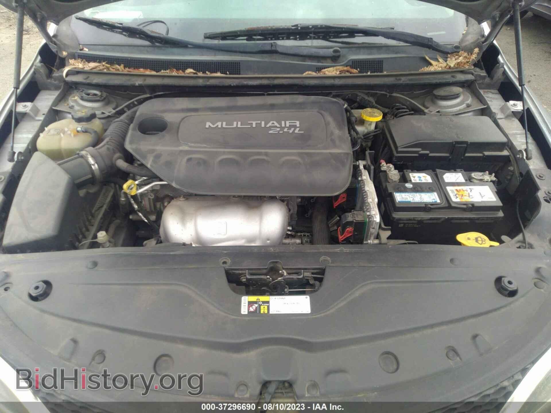 2015 CHRYSLER 200 - VIN: 1C3CCCAB7FN733152 - Фото 10