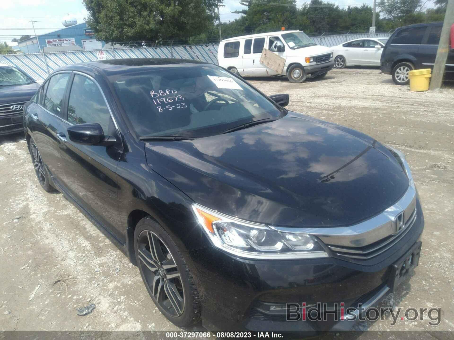 Photo 1HGCR2F10HA119673 - HONDA ACCORD SEDAN 2017