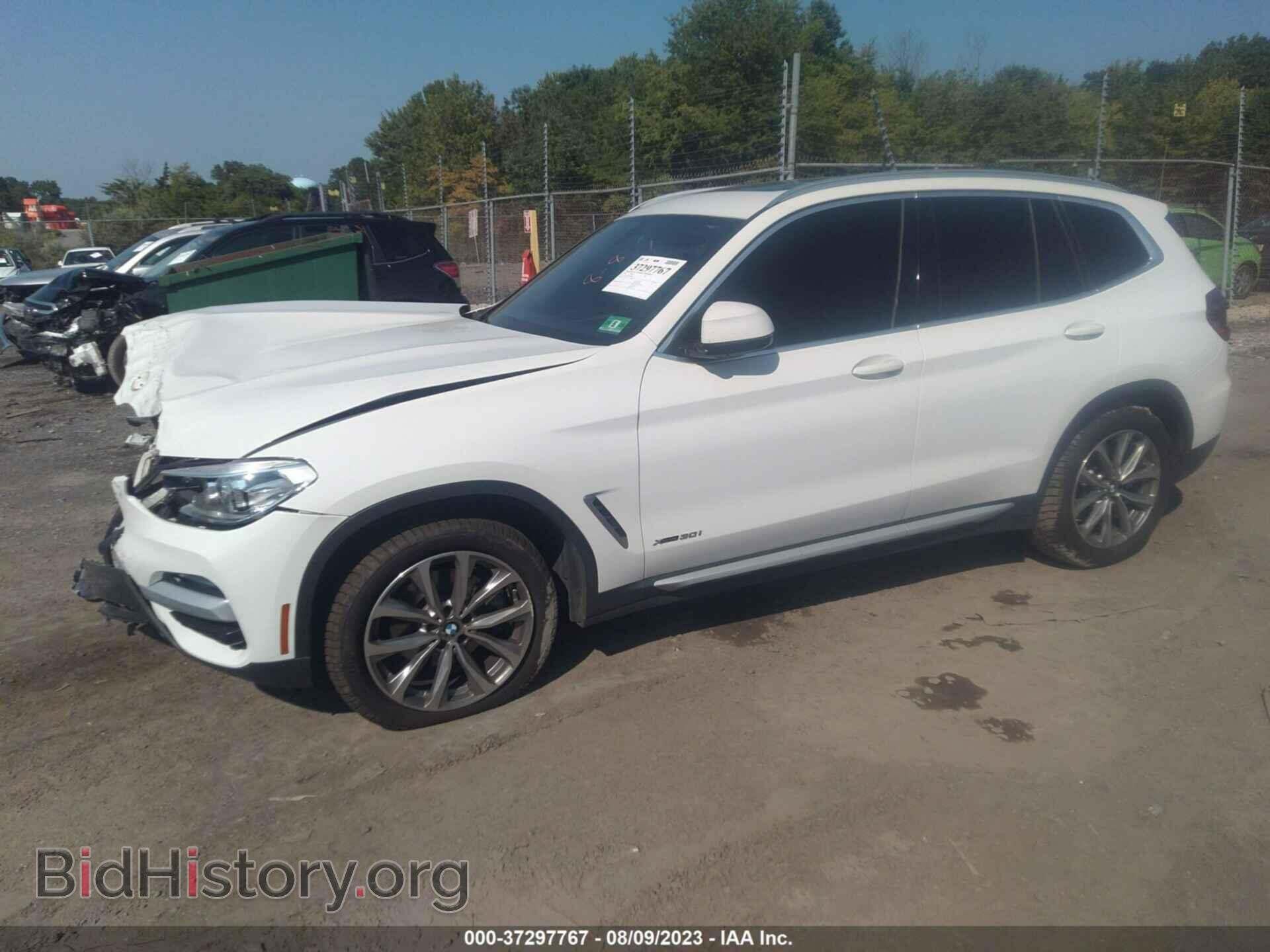 2018 BMW X3 - VIN: 5UXTR9C58JLD66708 - Фото 2