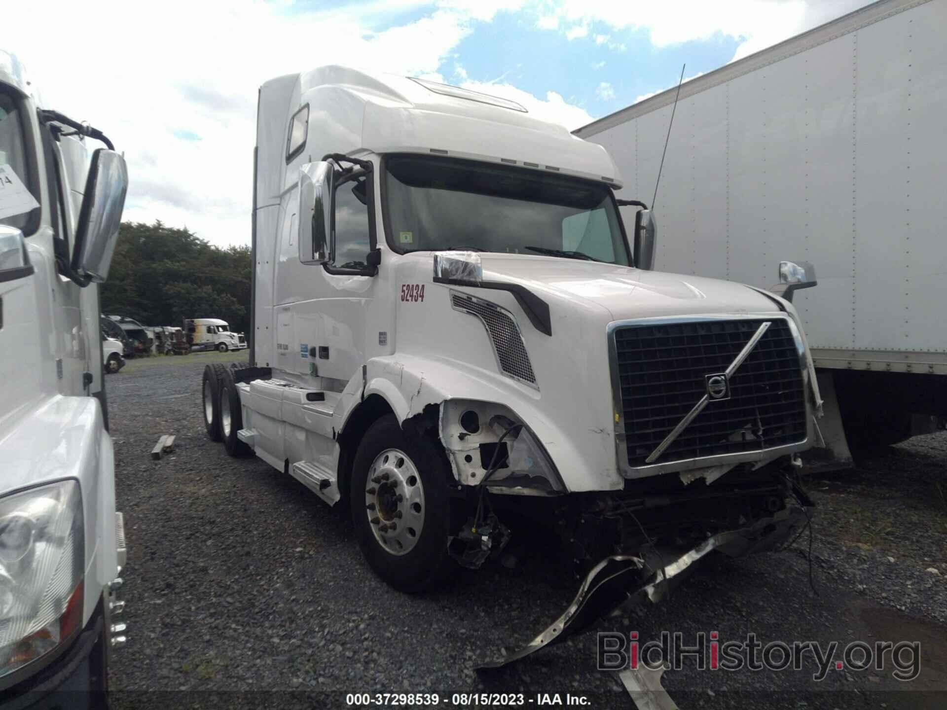 Photo 4V4NC9EH6FN913152 - VOLVO VN 2015