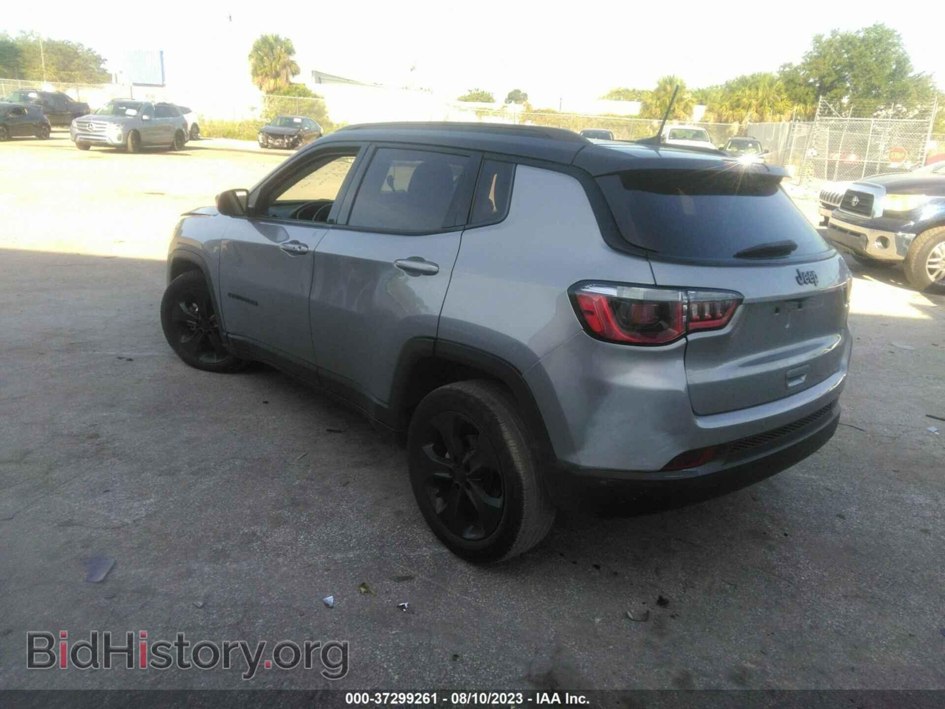 2019 JEEP COMPASS - VIN: 3C4NJCBB4KT743527 - Фото 3