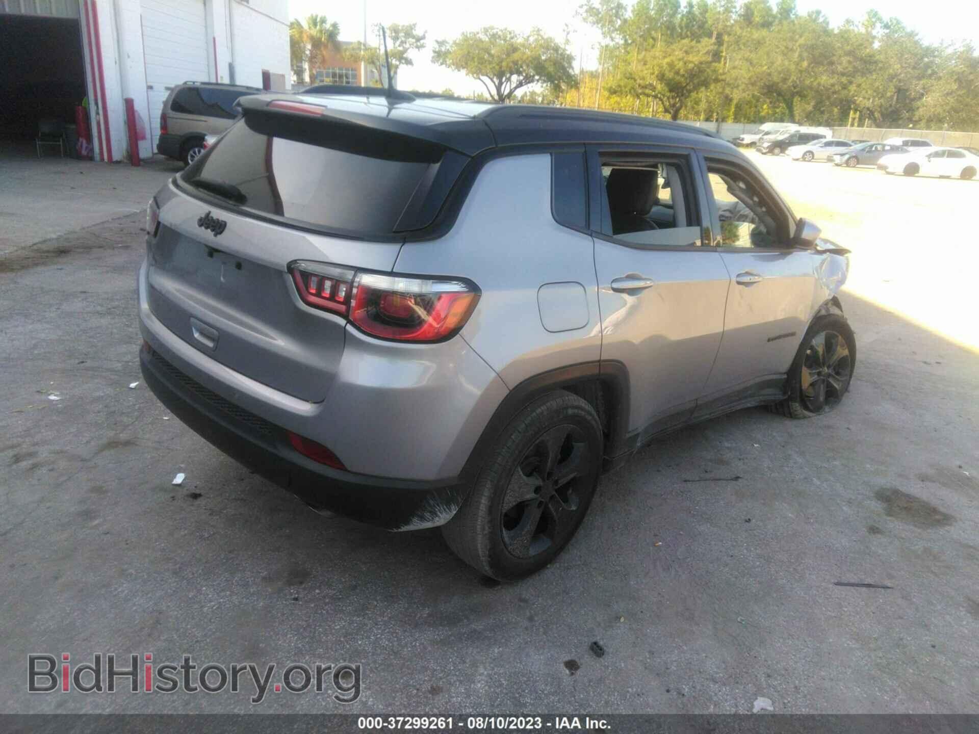 2019 JEEP COMPASS - VIN: 3C4NJCBB4KT743527 - Фото 4