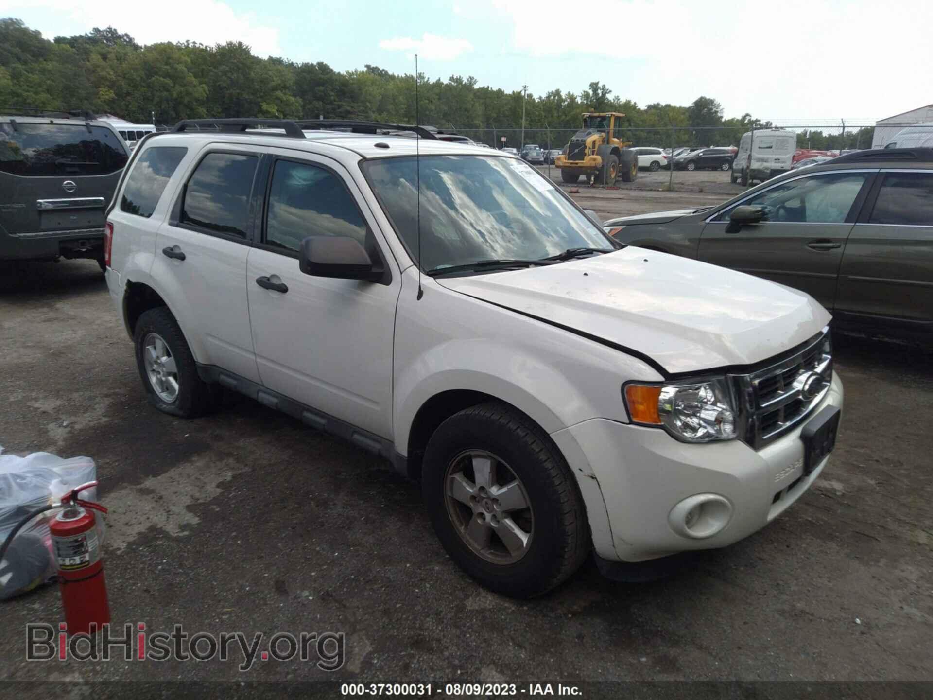 Фотография 1FMCU0D72BKB05764 - FORD ESCAPE 2011