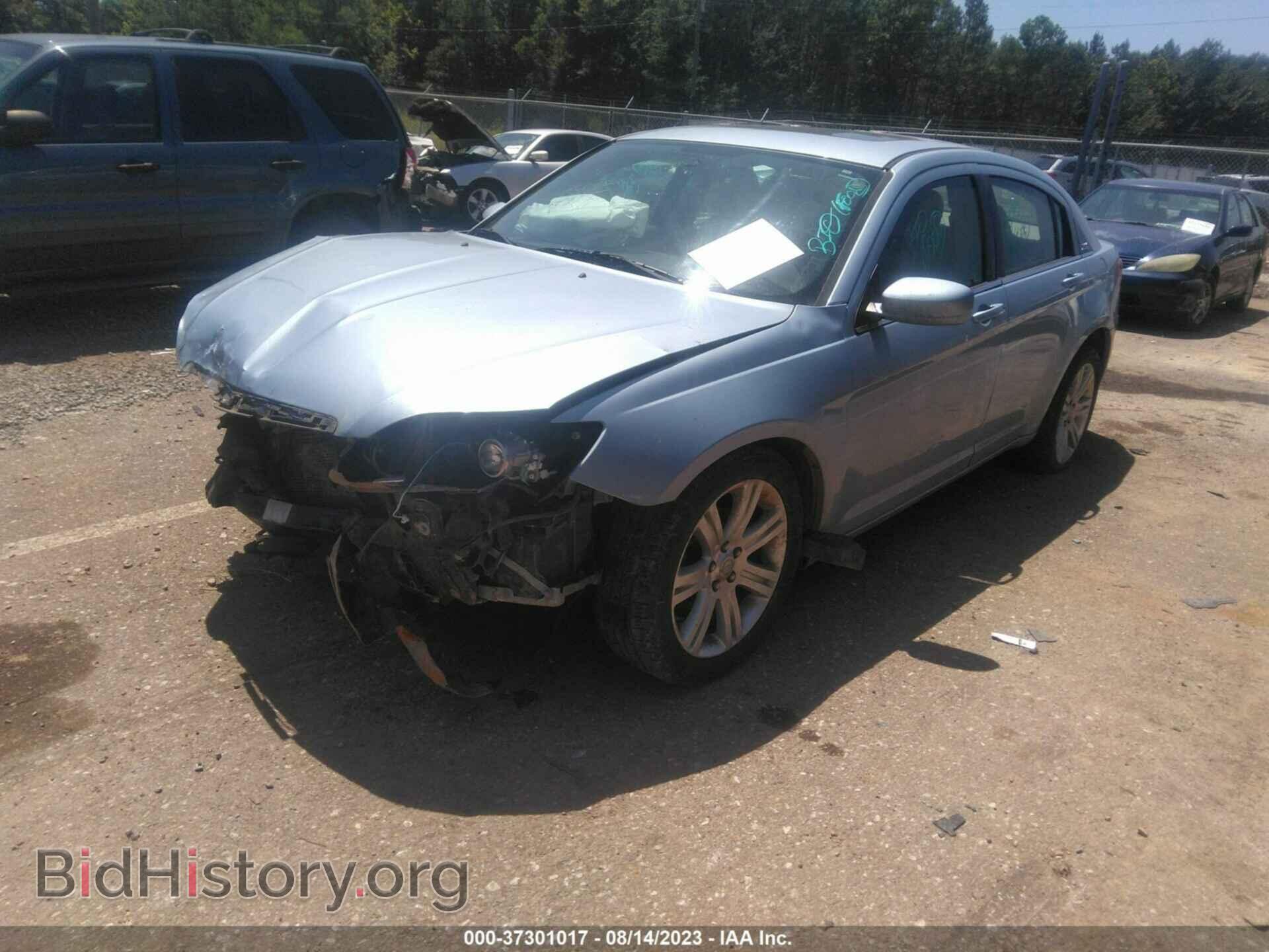 2014 CHRYSLER 200 - VIN: 1C3CCBBB3EN171483 - Фото 2