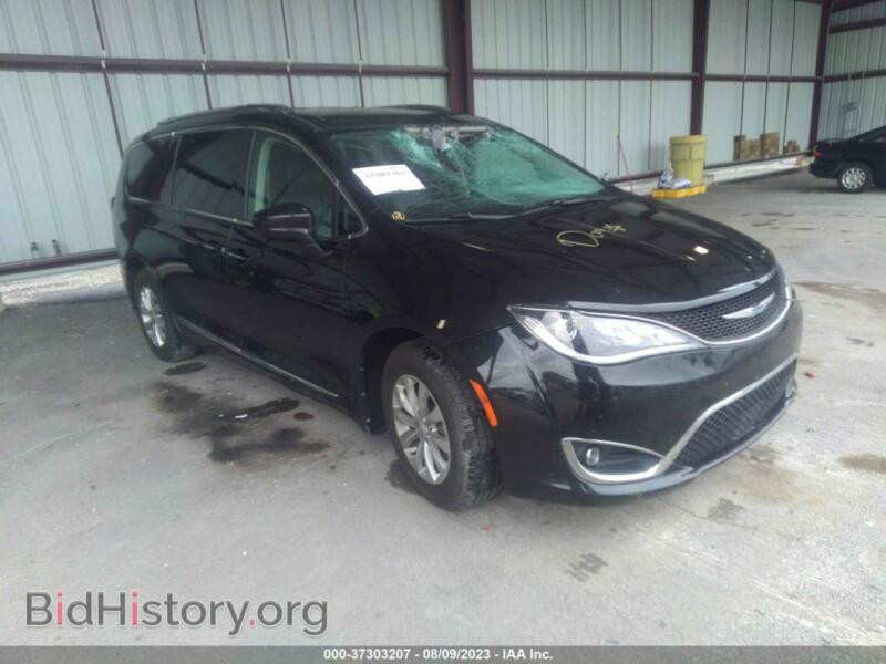 2018 Chrysler PACIFICA TOURING L (VIN 2C4RC1BG9JR120790) — photo 1 of 16, IAAI, damage: front end