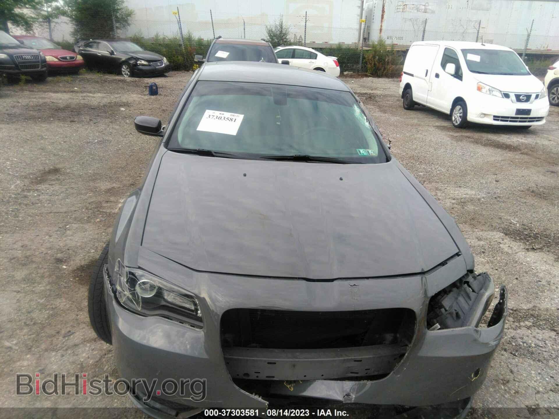 2019 CHRYSLER 300 - VIN: 2C3CCAAG3KH511582 - Фото 12