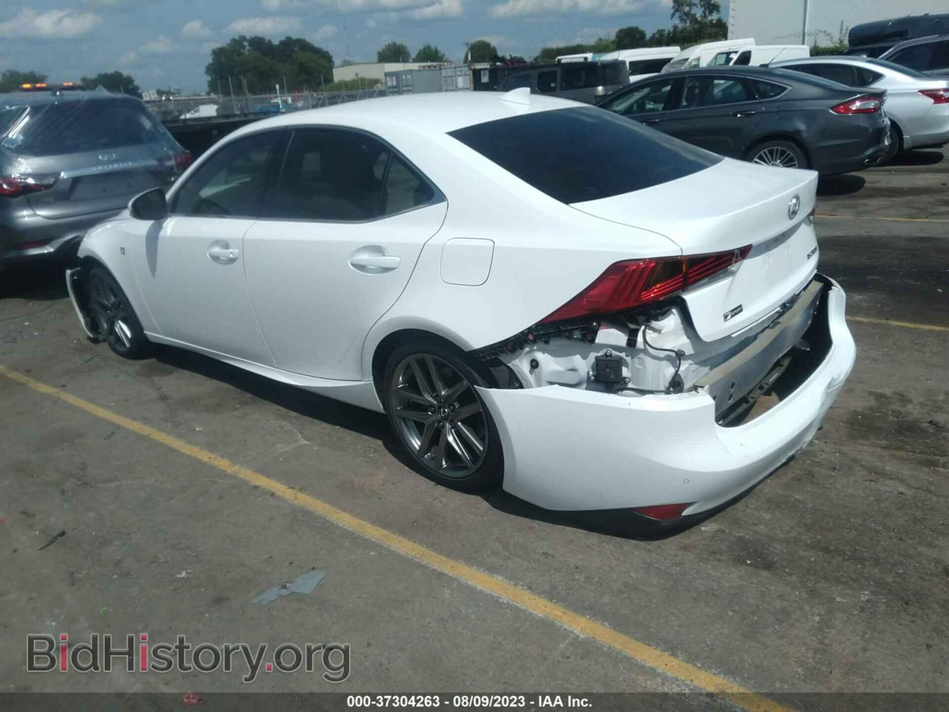 2019 LEXUS IS - VIN: JTHBA1D24K5092998 - Фото 3
