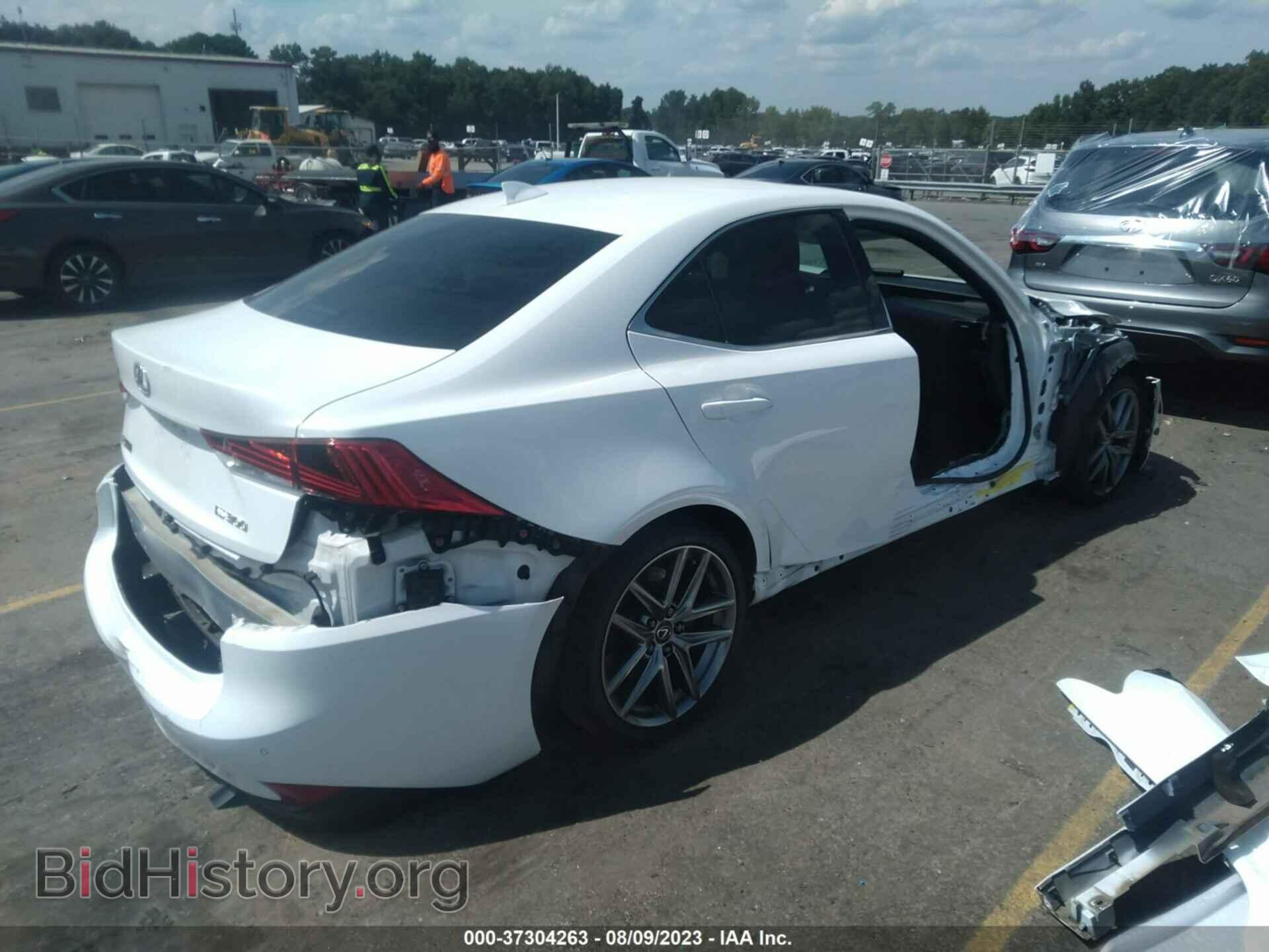 2019 LEXUS IS - VIN: JTHBA1D24K5092998 - Фото 4