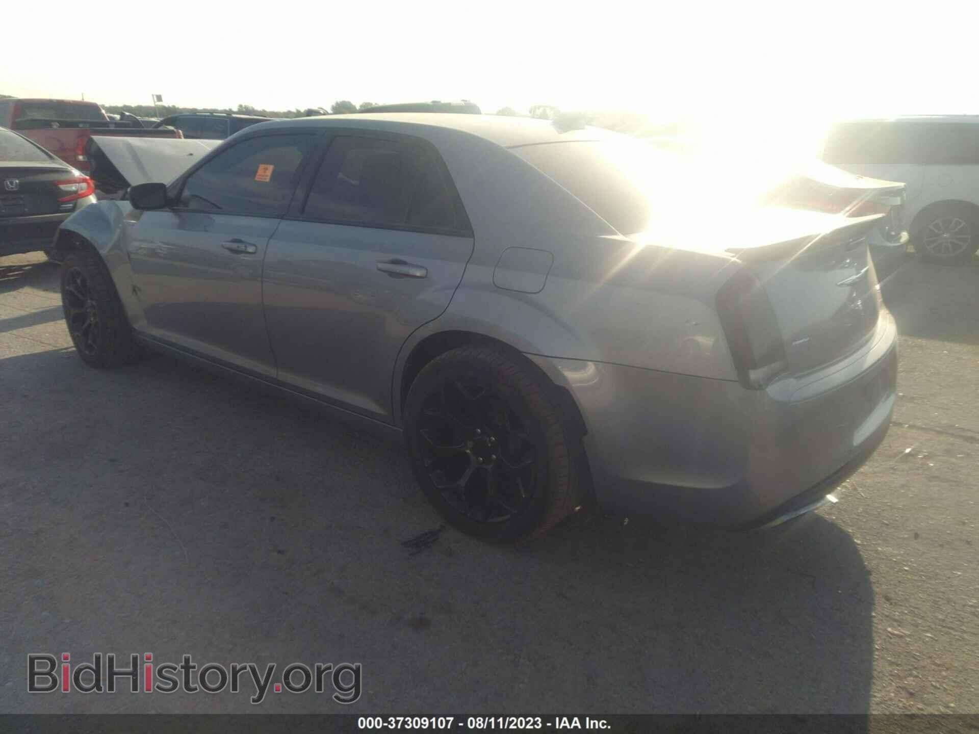 2016 CHRYSLER 300 - VIN: 2C3CCAGG4GH157327 - Фото 3