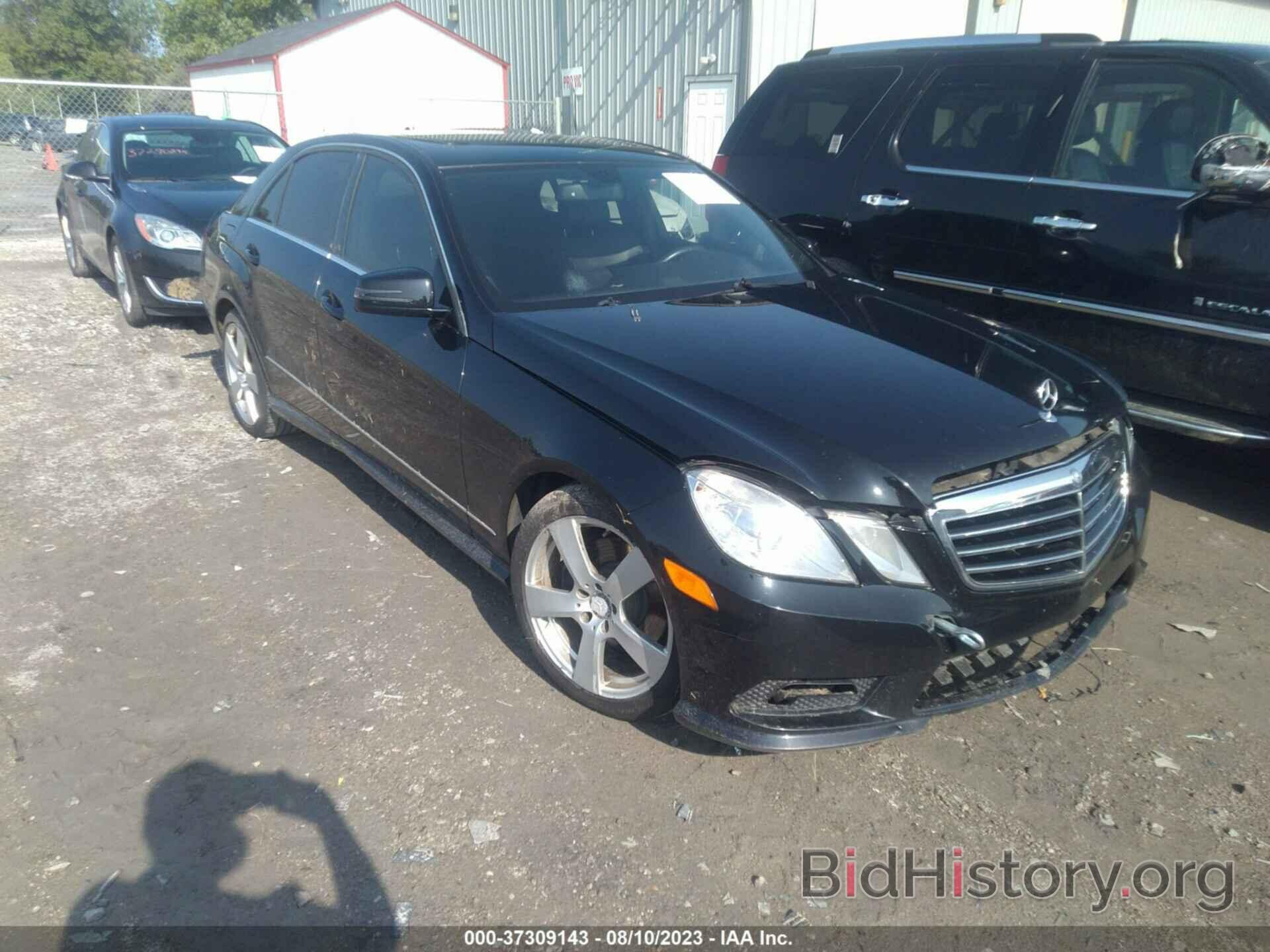 Photo WDDHF8HB6BA472289 - MERCEDES-BENZ E-CLASS 2011