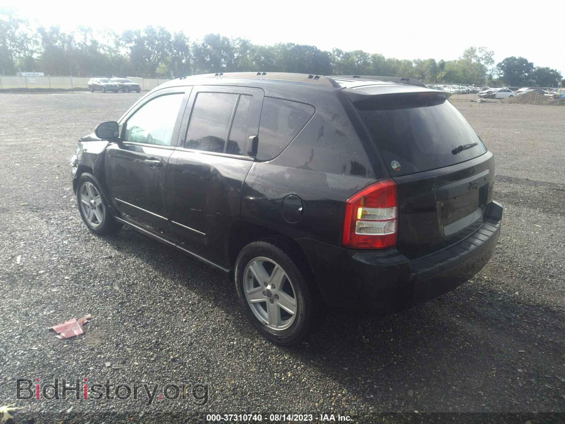 2010 JEEP COMPASS - VIN: 1J4NT1FB7AD629545 - Фото 3