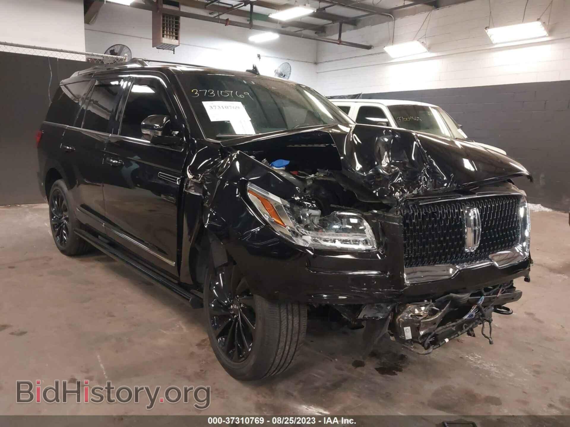 Фотография 5LMJJ2LT5MEL14490 - LINCOLN NAVIGATOR 2021