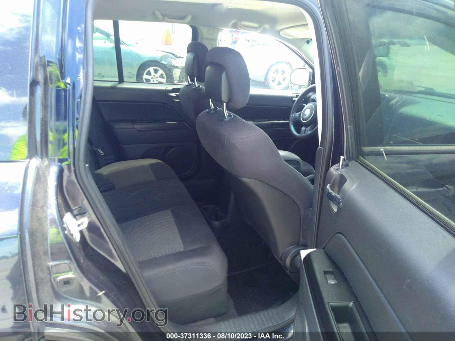 2011 JEEP COMPASS - VIN: 1J4NT1FB0BD159649 - Photo 8