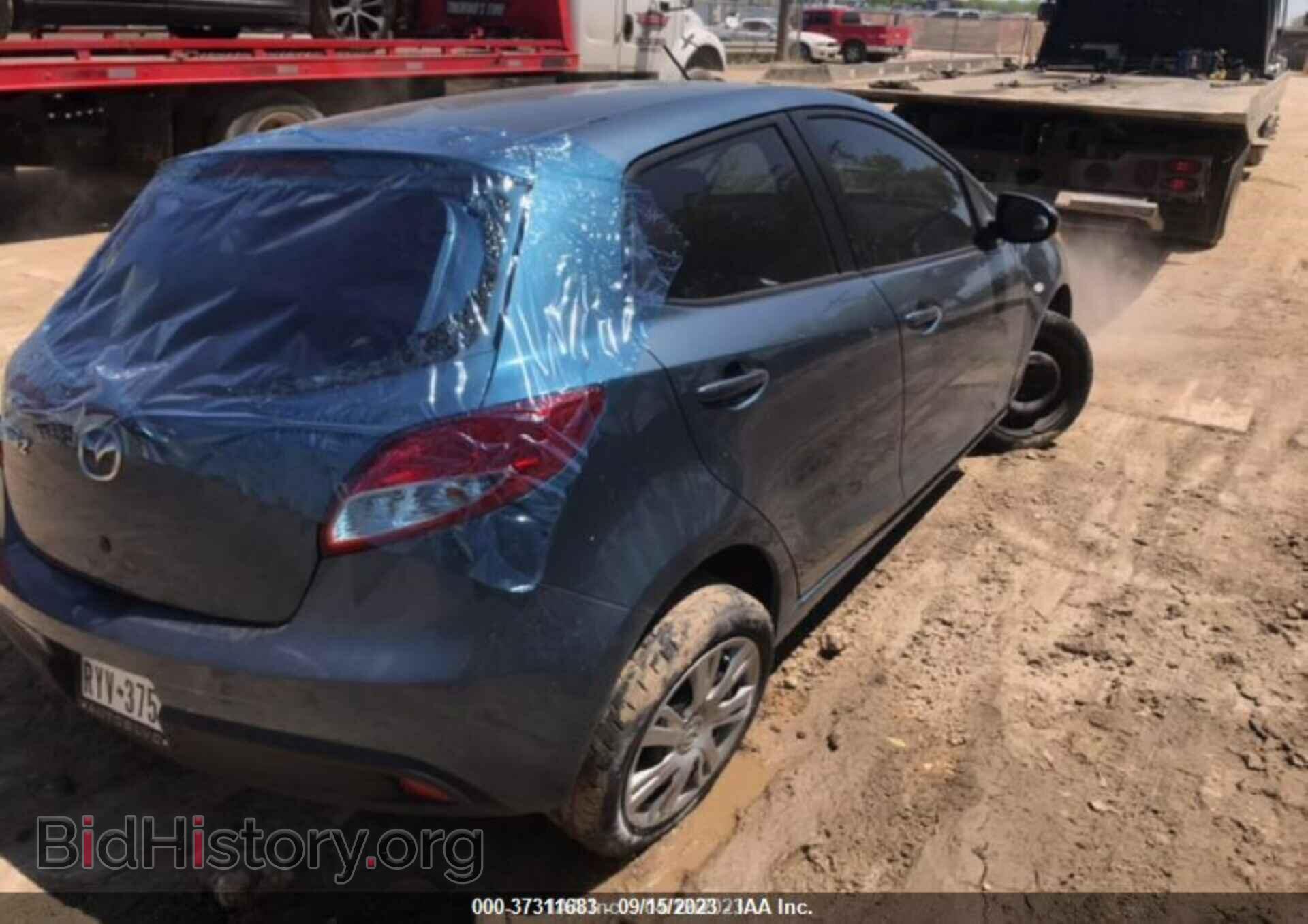 2014 MAZDA MAZDA2 - VIN: JM1DE1KY4E0184720 - Фото 4