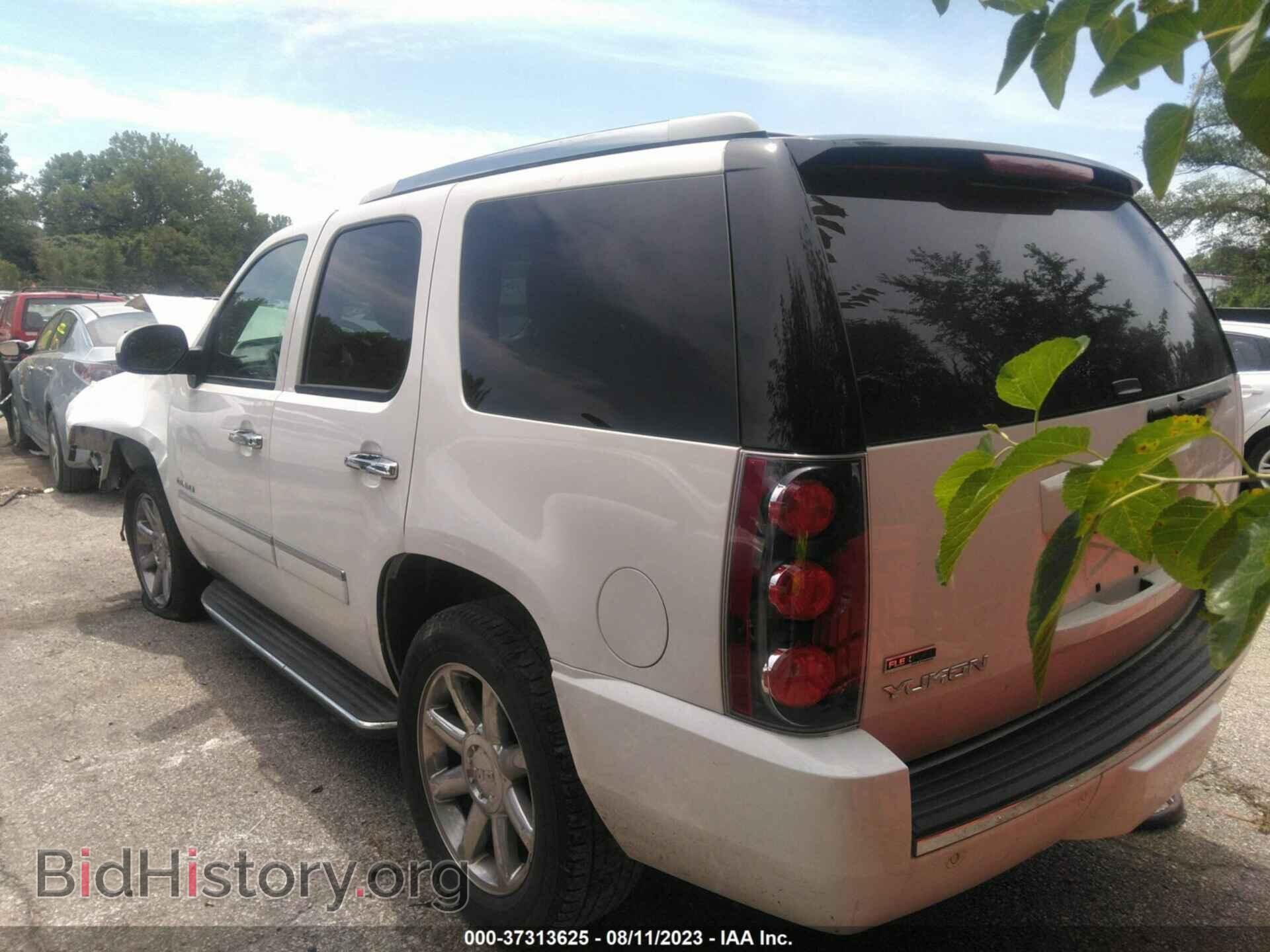 2011 GMC YUKON - VIN: 1GKS2EEFXBR398799 - Photo 3