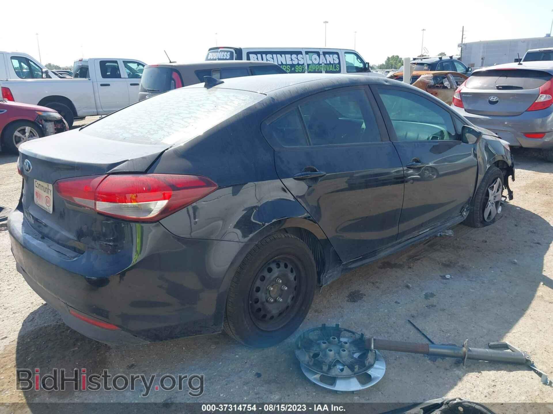2017 KIA FORTE - VIN: 3KPFK4A72HE136964 - Фото 4